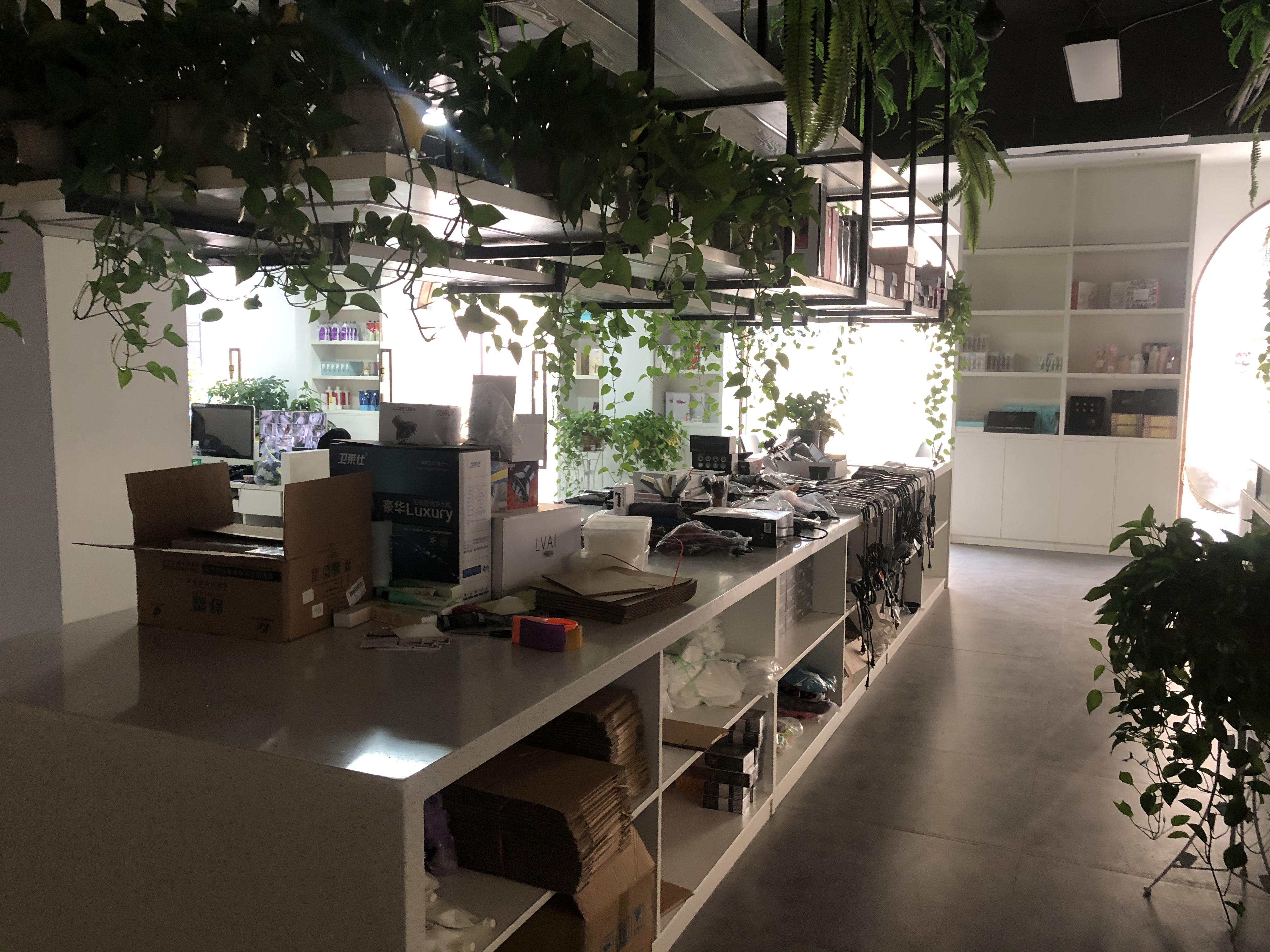 环球商铺 地段不限业态可售可租限全款卖家包过户