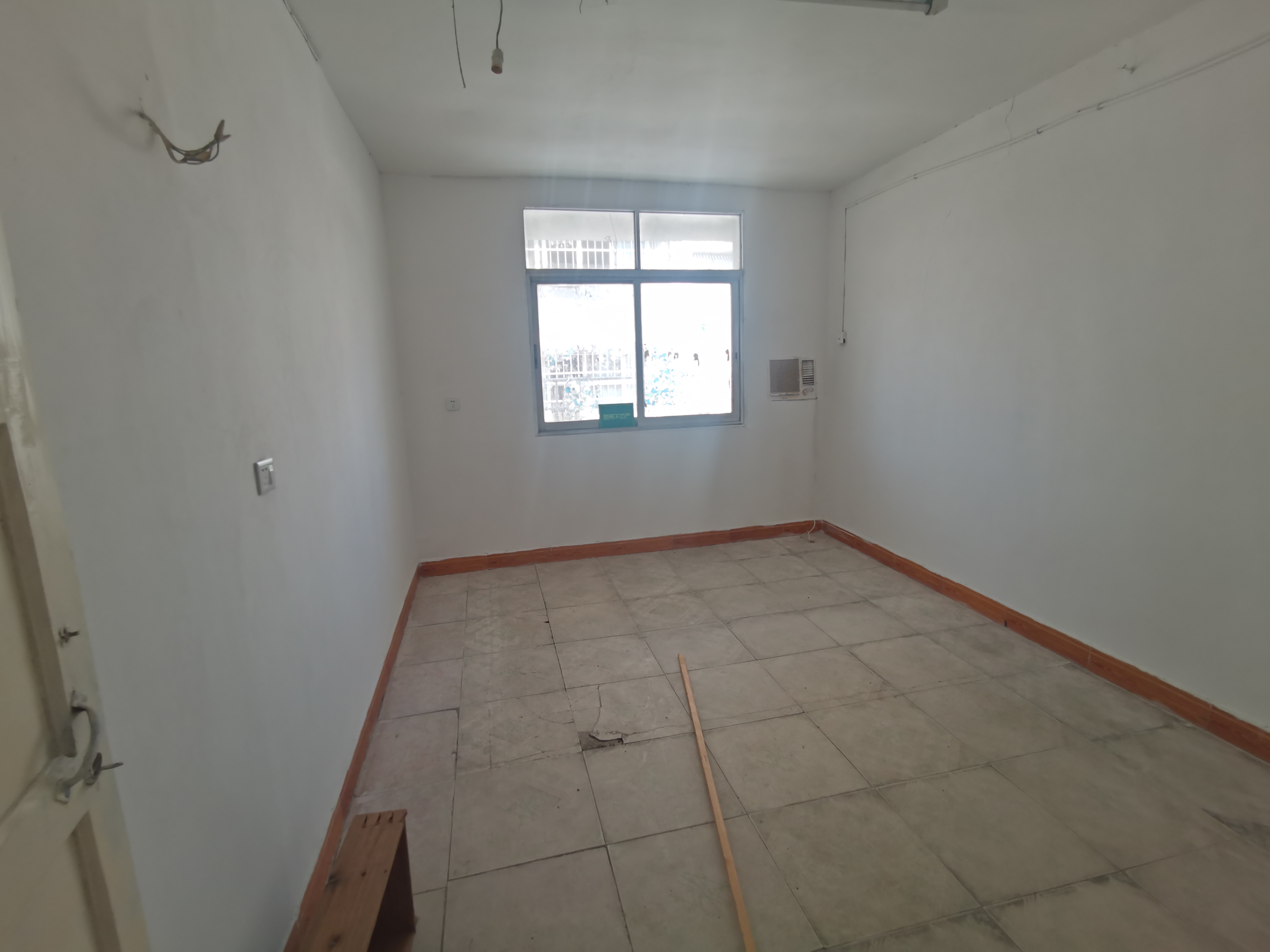 实验高中附近私房有证可过户业主诚心卖