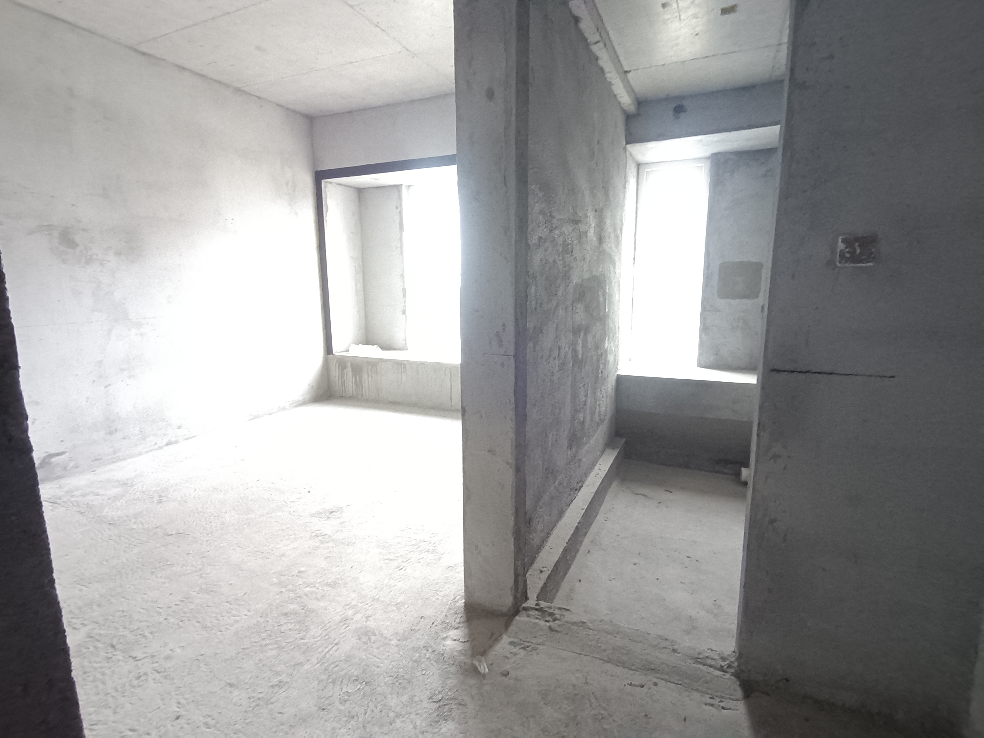 碧桂园电梯大平层五室两厅三卫南北通透双阳台带车位一起卖证件在手