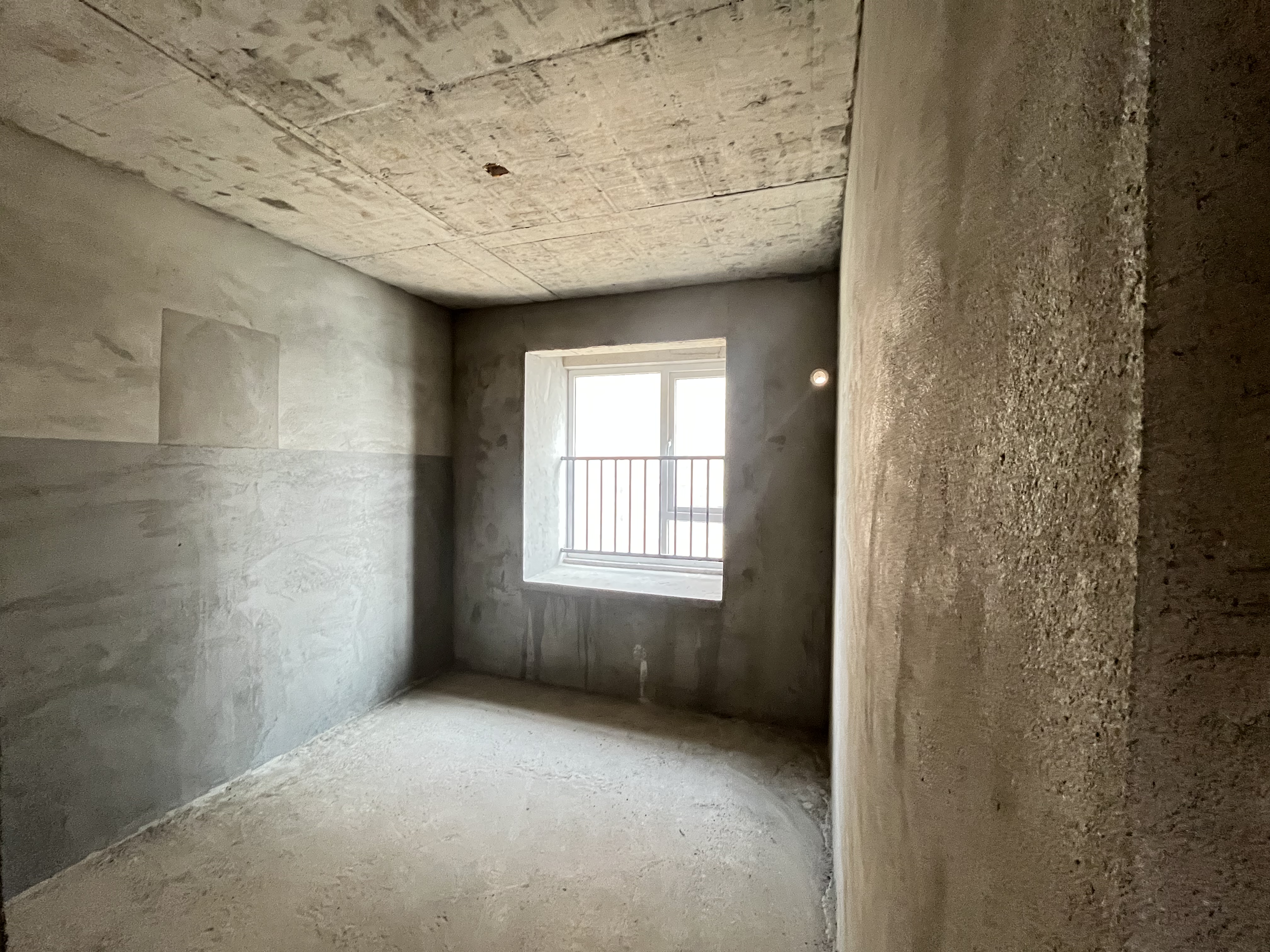 满庭春毛坯三房好楼层看房方便