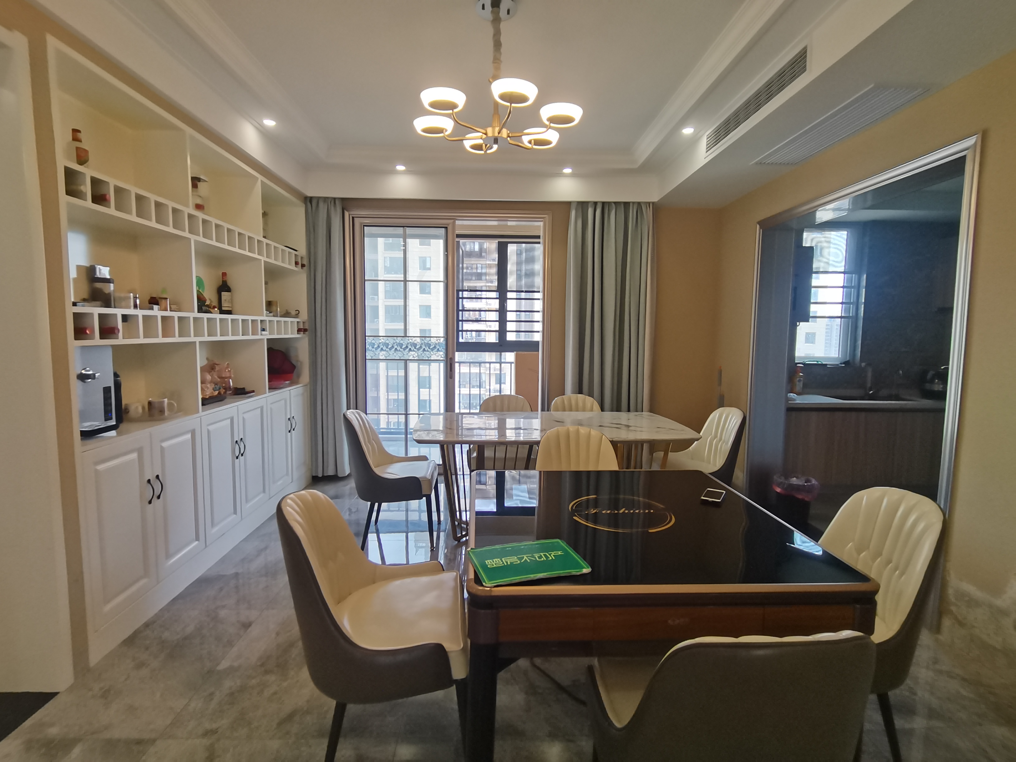 满庭春精装大平层户型方正三个阳台房东诚意出售