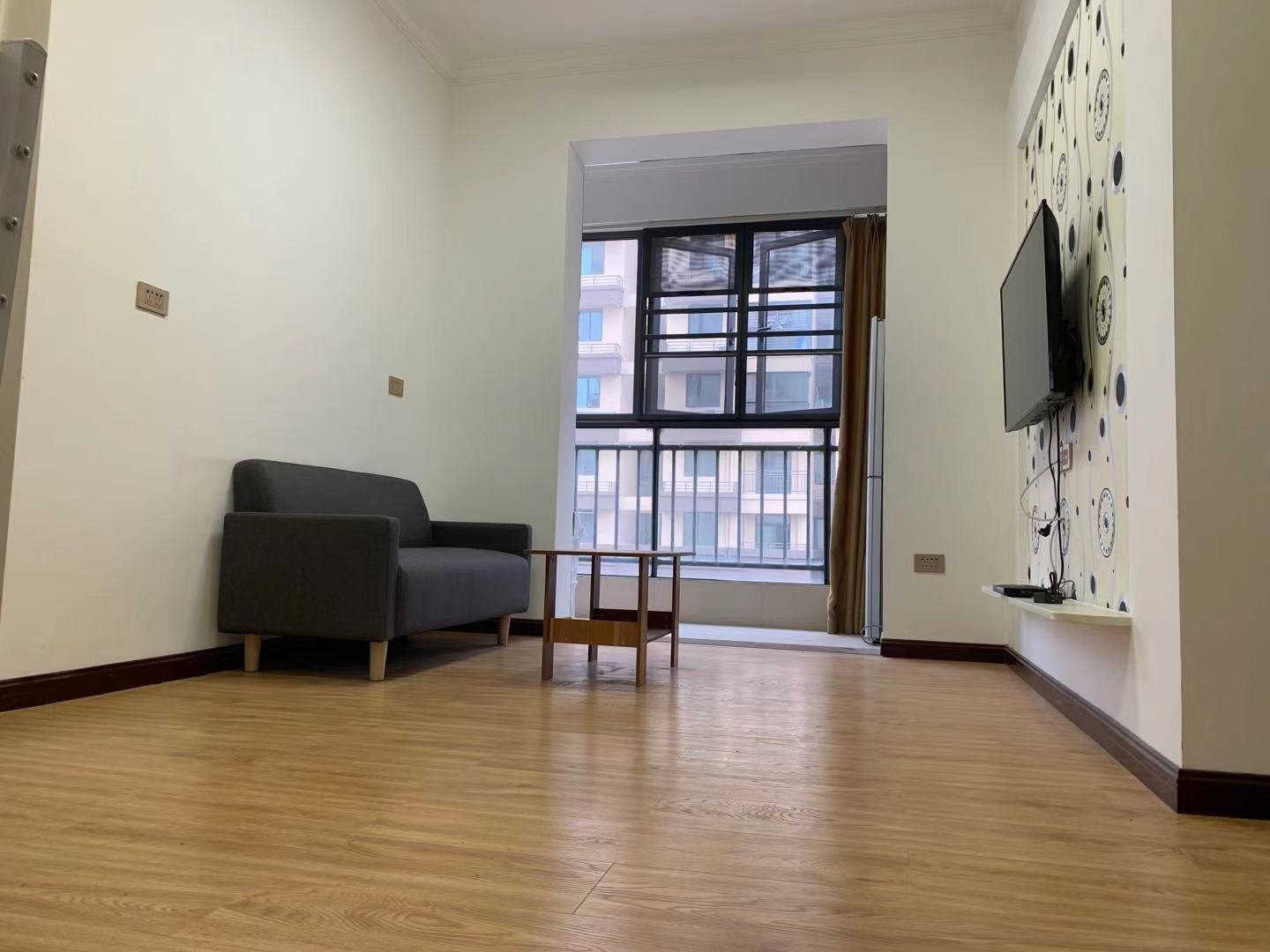 荣怀及第世家B区两室一厅一卫，稀有小户型，