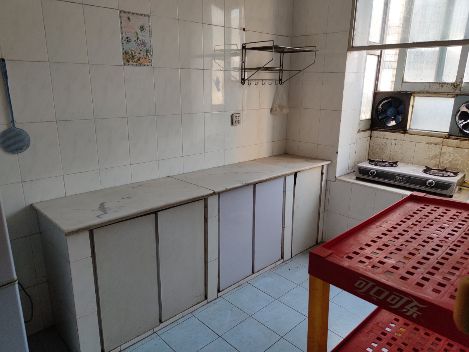 正源小区满五东边户，采光佳