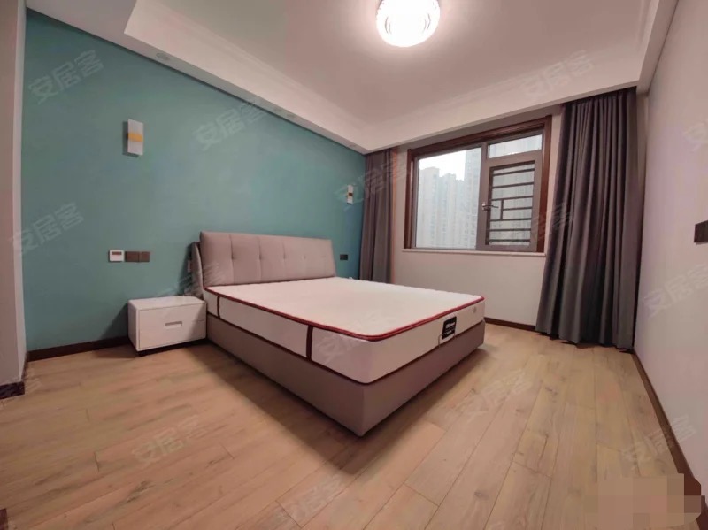 捡漏！房东急售，锦绣江山，精装三房，9.9成新，南北双阳台，证满二，好楼层