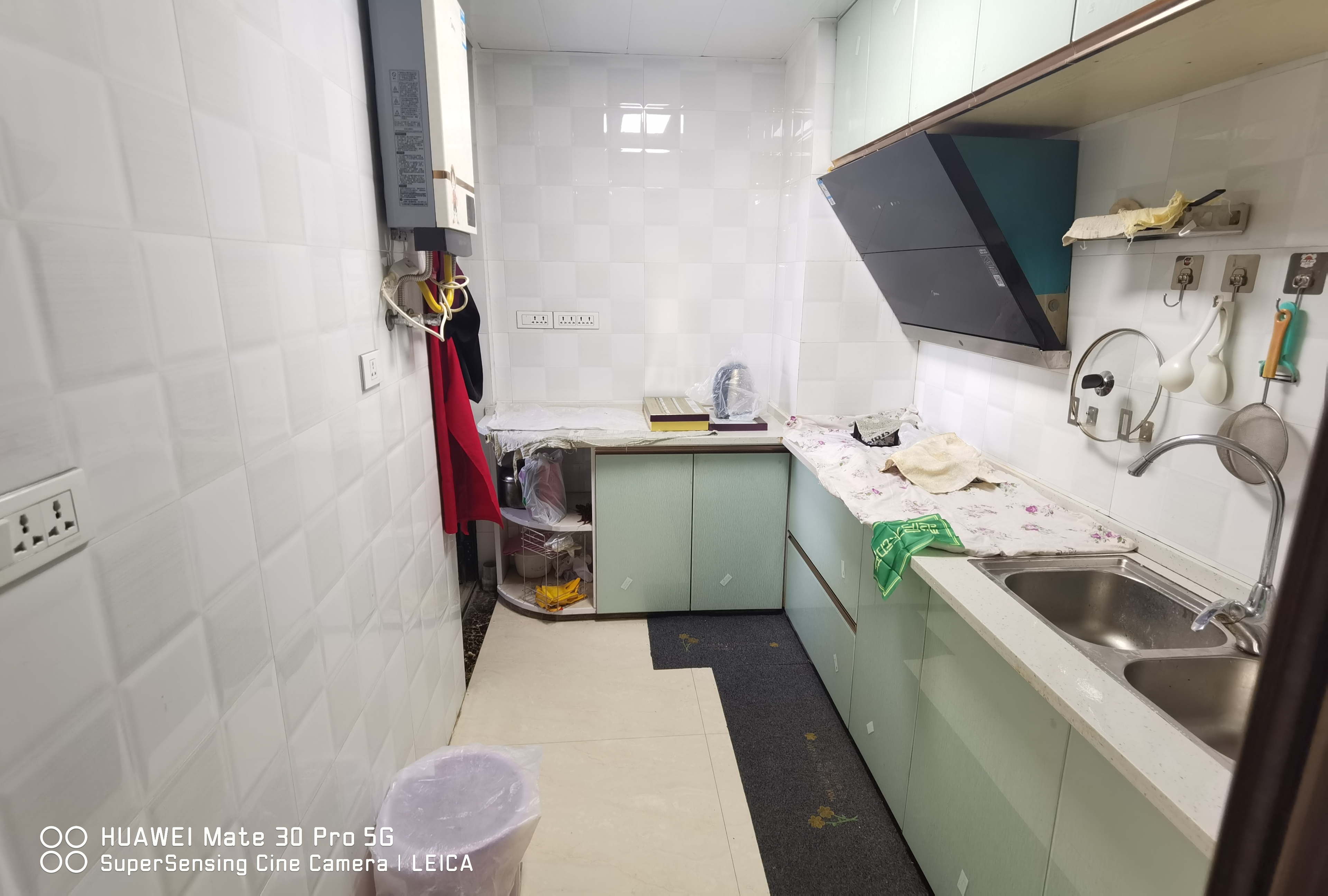 新城一号精装小三房领包入住视野采光好的看房方便出行也很方便周边配套齐全