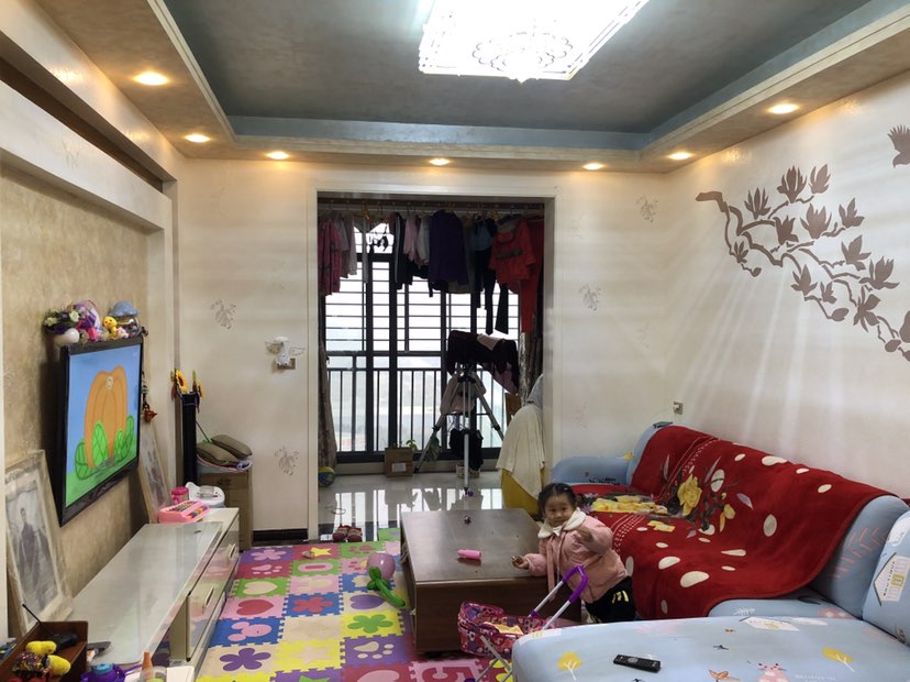 元泰未来城89平精装修娃读书方便的很