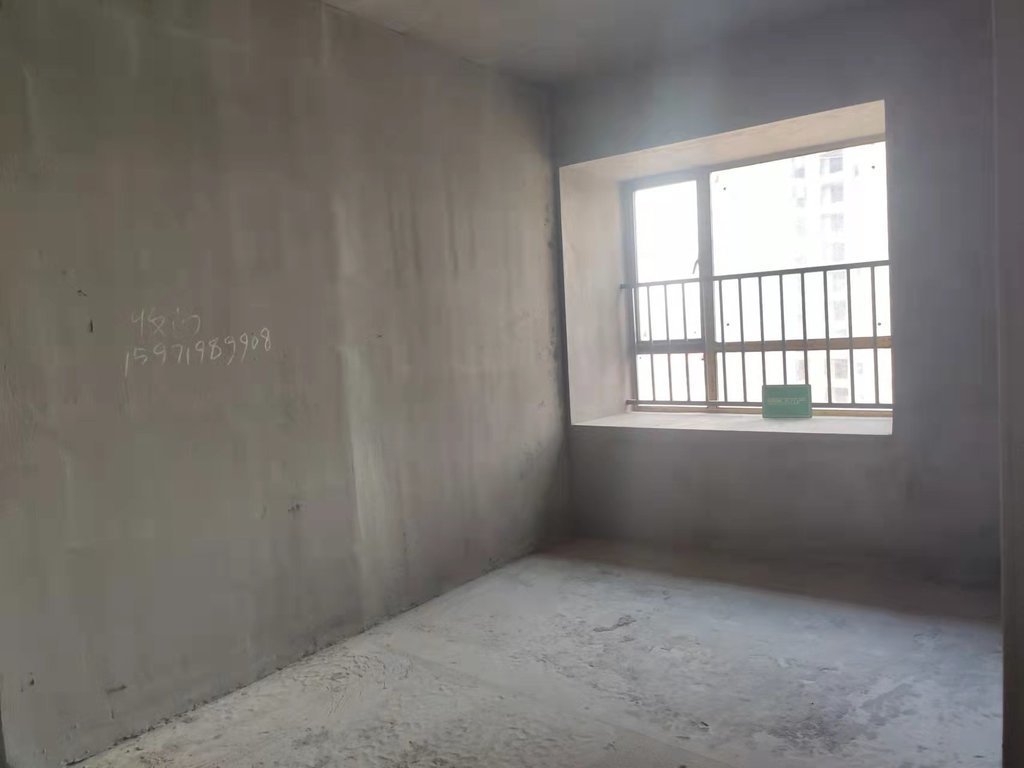 御湖世家全仙桃带湖的小区毛坯三房诚意出售