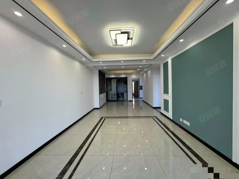 捡漏，城南，新街，4700单价，精装三房，电梯房，亏本出售