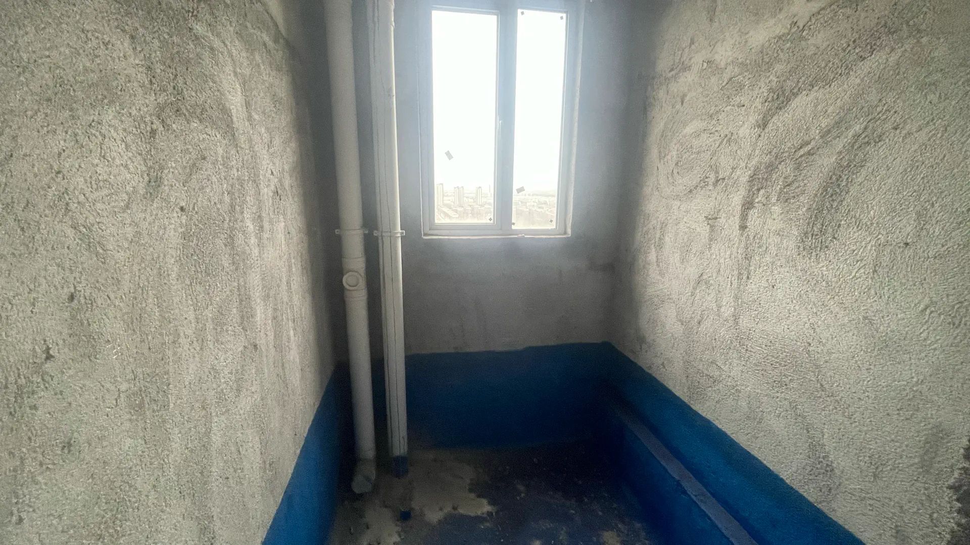 诚心出售，城南，蓝天白云，东边户，湖景房，单价5800，捡漏