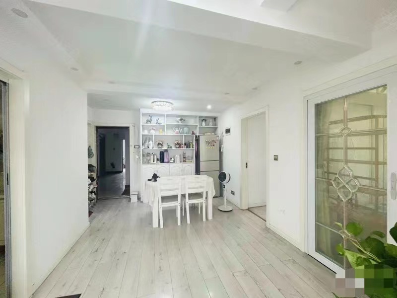 降价了，城南好地段，天诚缘，精装三房，电梯好楼层21楼，成色新，证满五