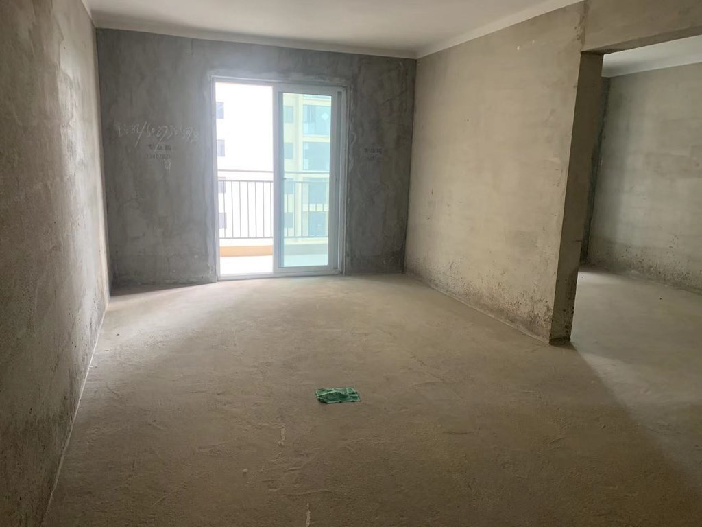 森林国际15年读书不用愁城南盒心楼盘稀缺小三房诚心出售