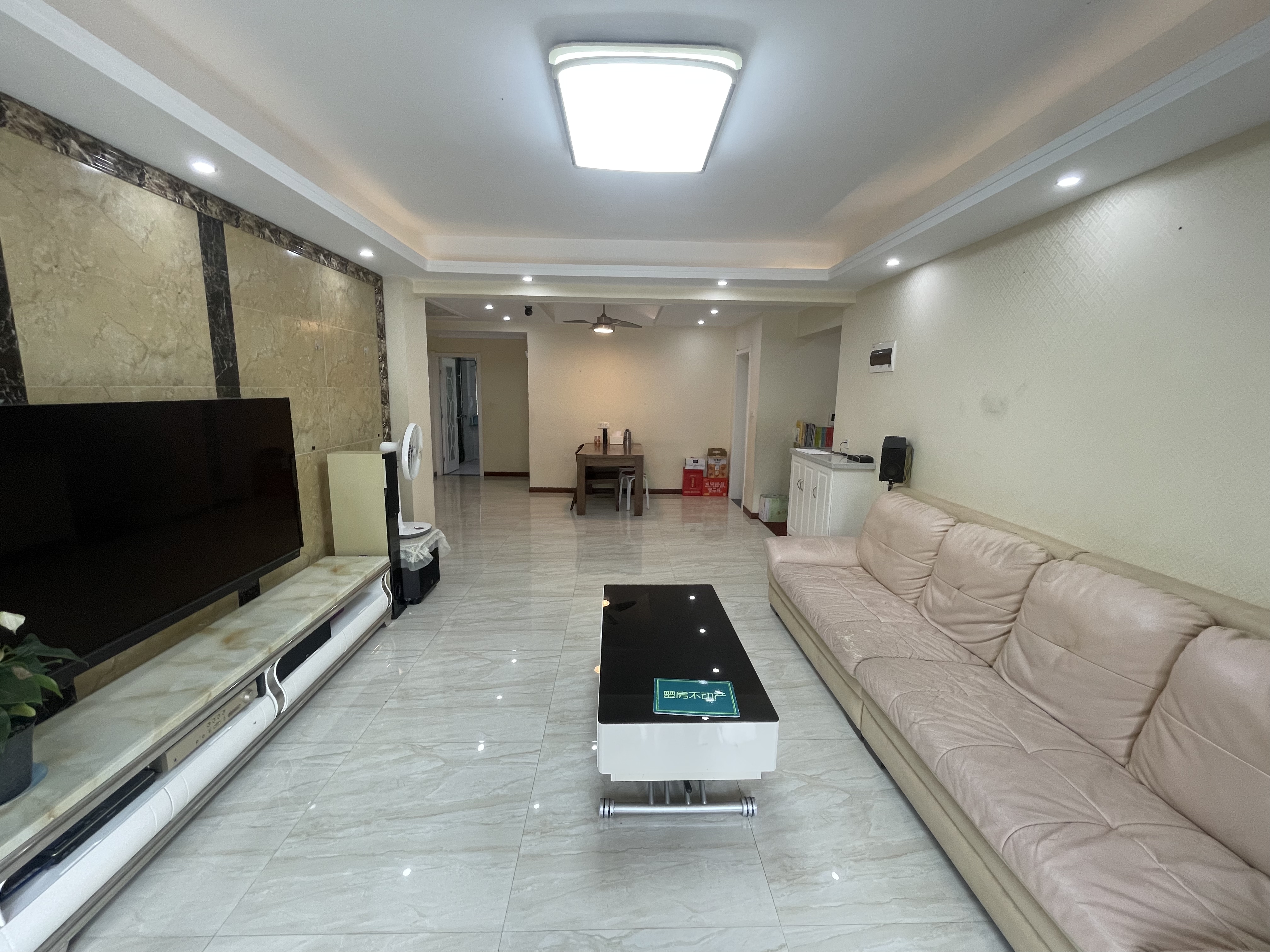 新城一号 小高层 四房  公摊小 老证 带装修