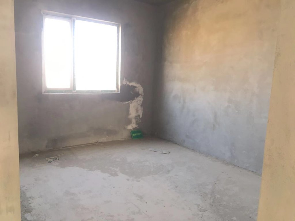 元泰未来城.毛坯边户三房.南北通透.看房方便