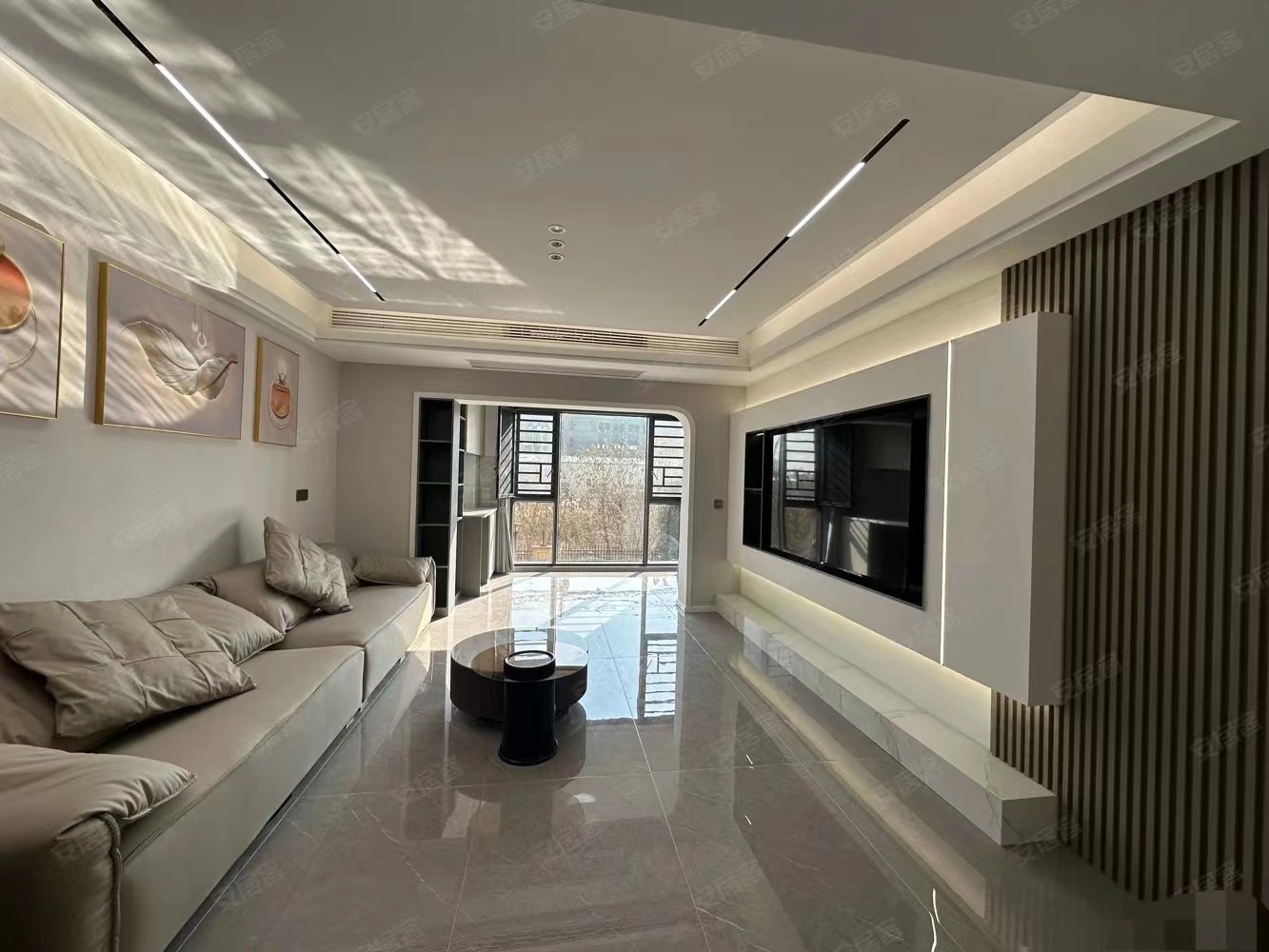 降价了，仙桃xiao学旁，带供暖，全新装修三房，南北双阳台，证满二