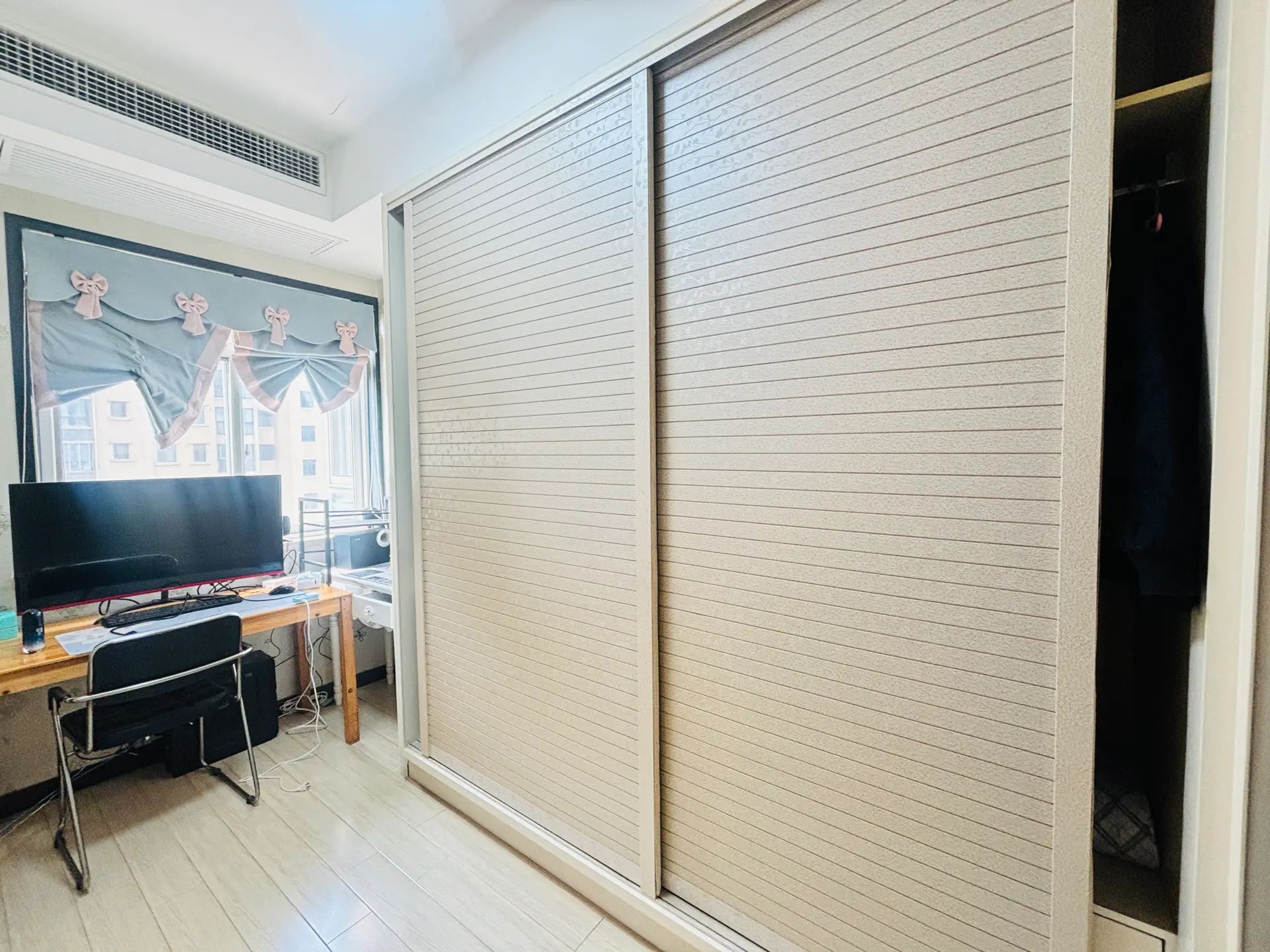 城西，三丰鼎城，电梯大平层，单价三字头，好楼层，证满二