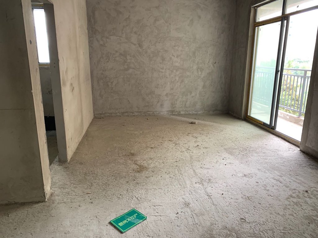 元泰未来城B湖景房3.15层高观光电梯2梯2户超大阳台设计城南少有的湖景房南北通透