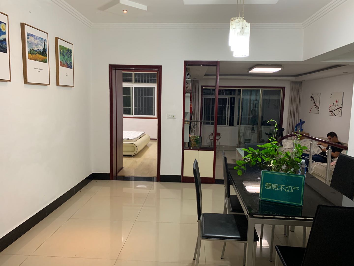 宏大小区，周边配套设施齐全，仙桃 ，沔中，都在附近