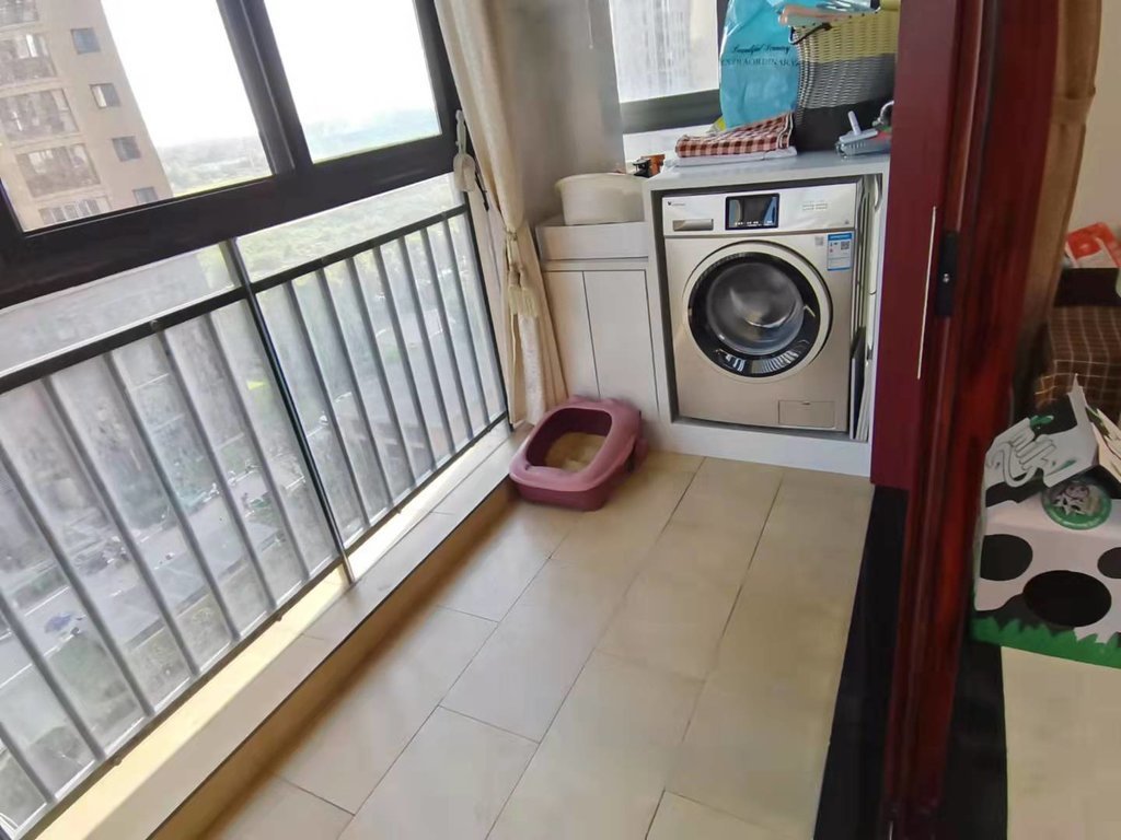 仙桃 门口满庭春精装大两房带供暖好楼层房东诚意出售