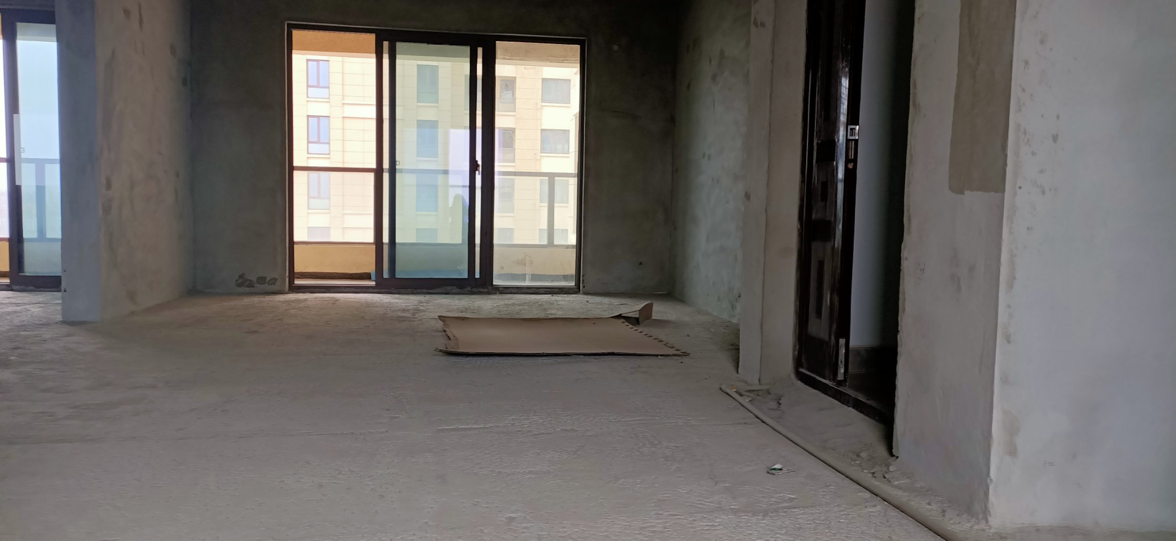 绿地香格里拉160平大四房两厅两卫三阳台中间好楼层东边户采光 