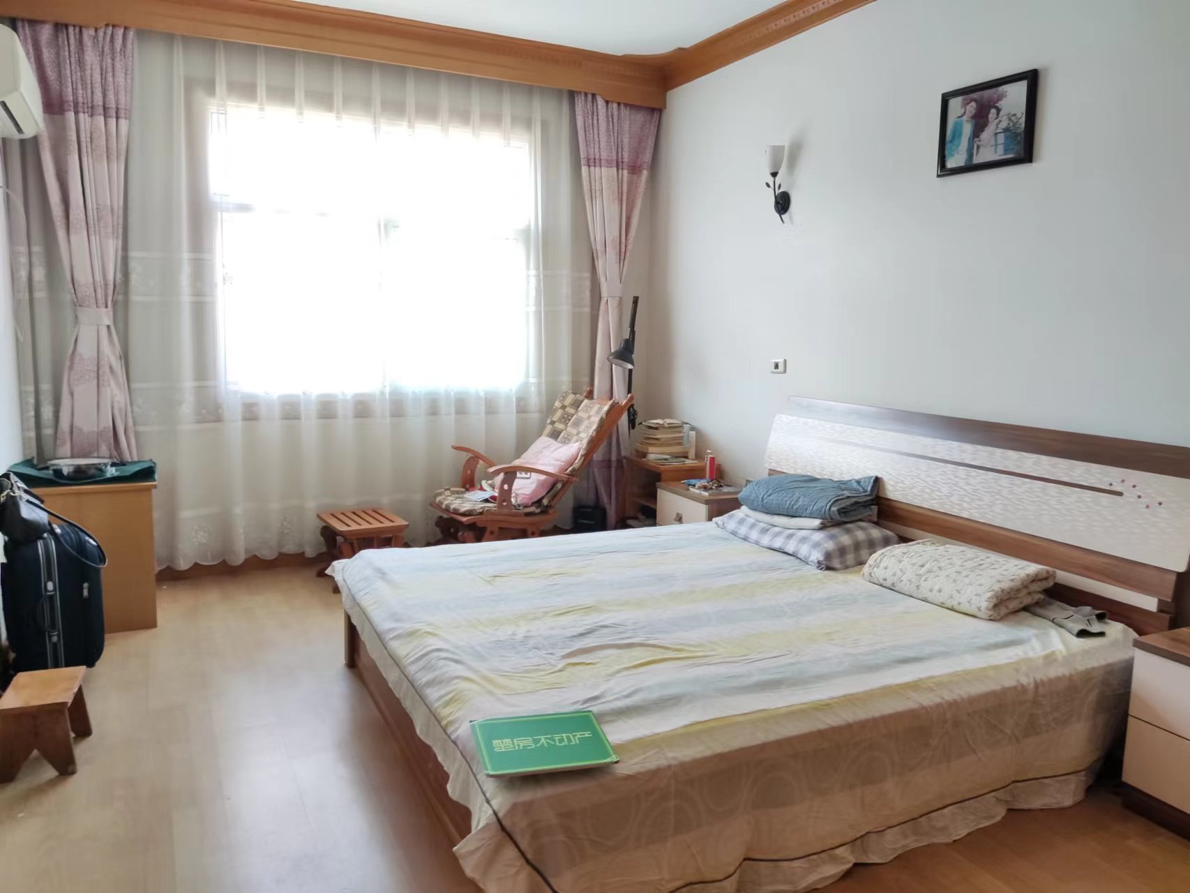 复州花园精装修步梯5楼两证齐全税费少价格可谈