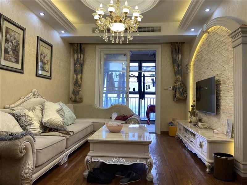 急售性价比高 元泰未来城 电梯中间楼层 看房方便 采光好