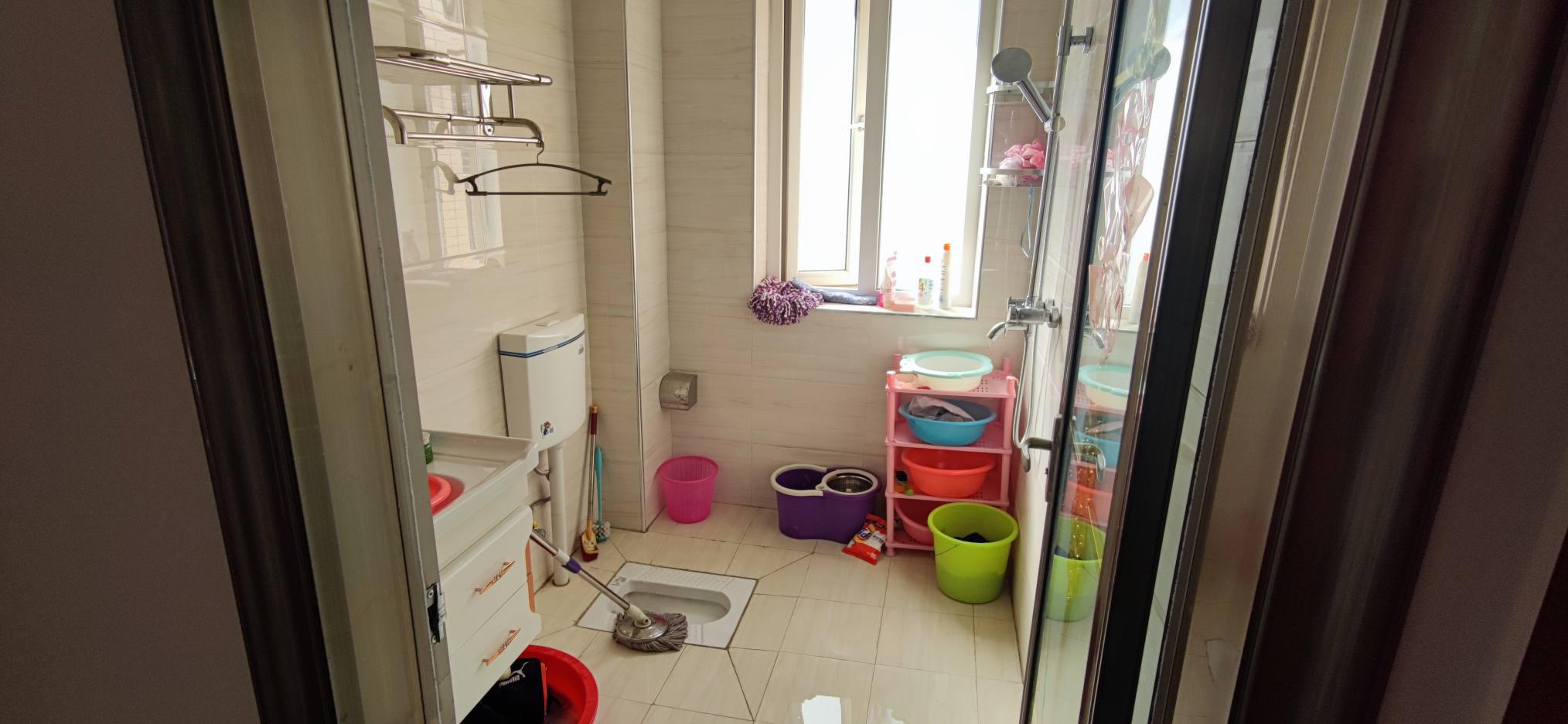 森林国际，精装两房，好楼层，拎包入住南城新区 旁