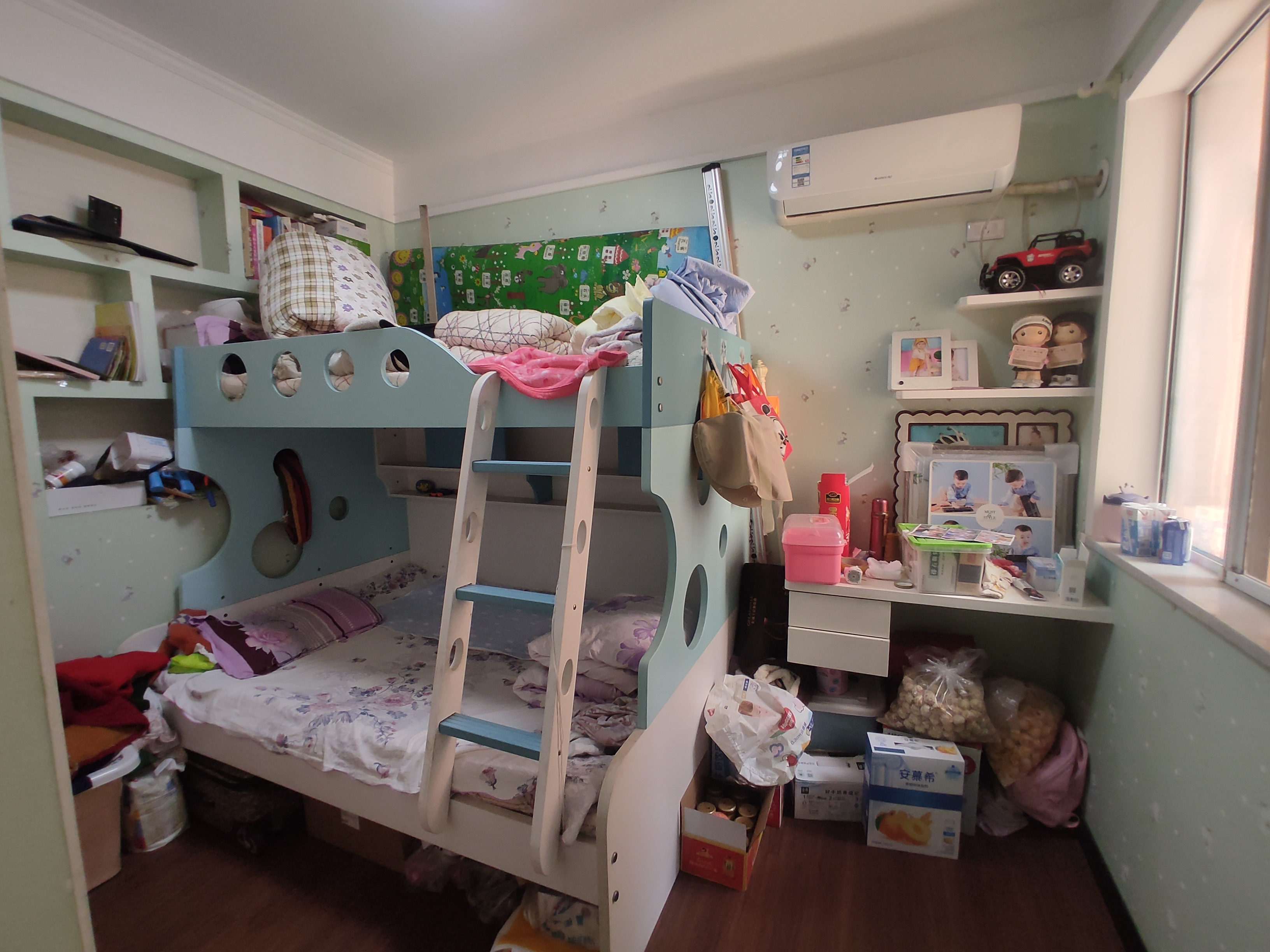 紫金城精装大两房.出行方便.证件满二.看房约