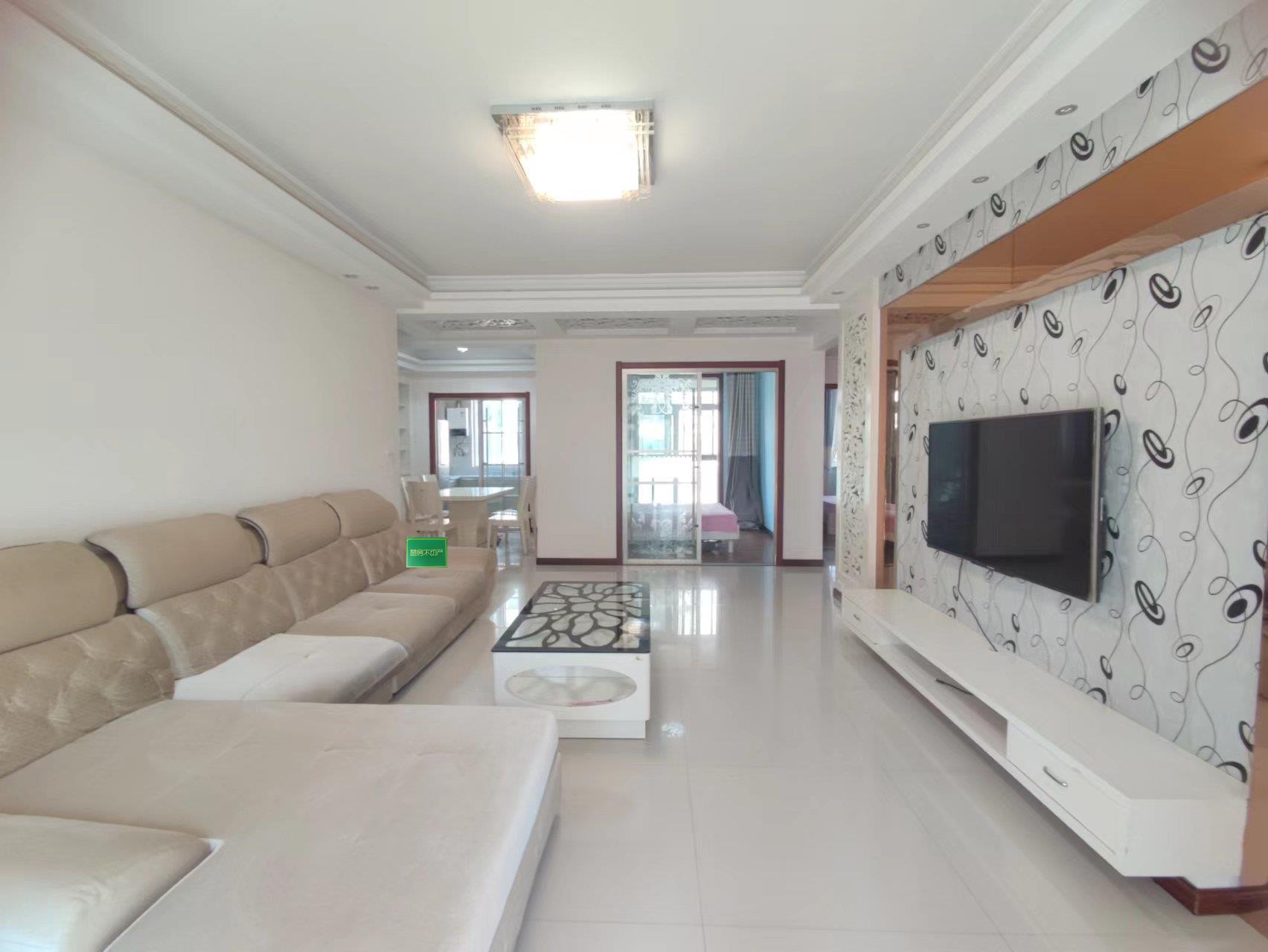 中央华府精装修中间楼层楼下仙桃晓学菜场看房方便价格可谈