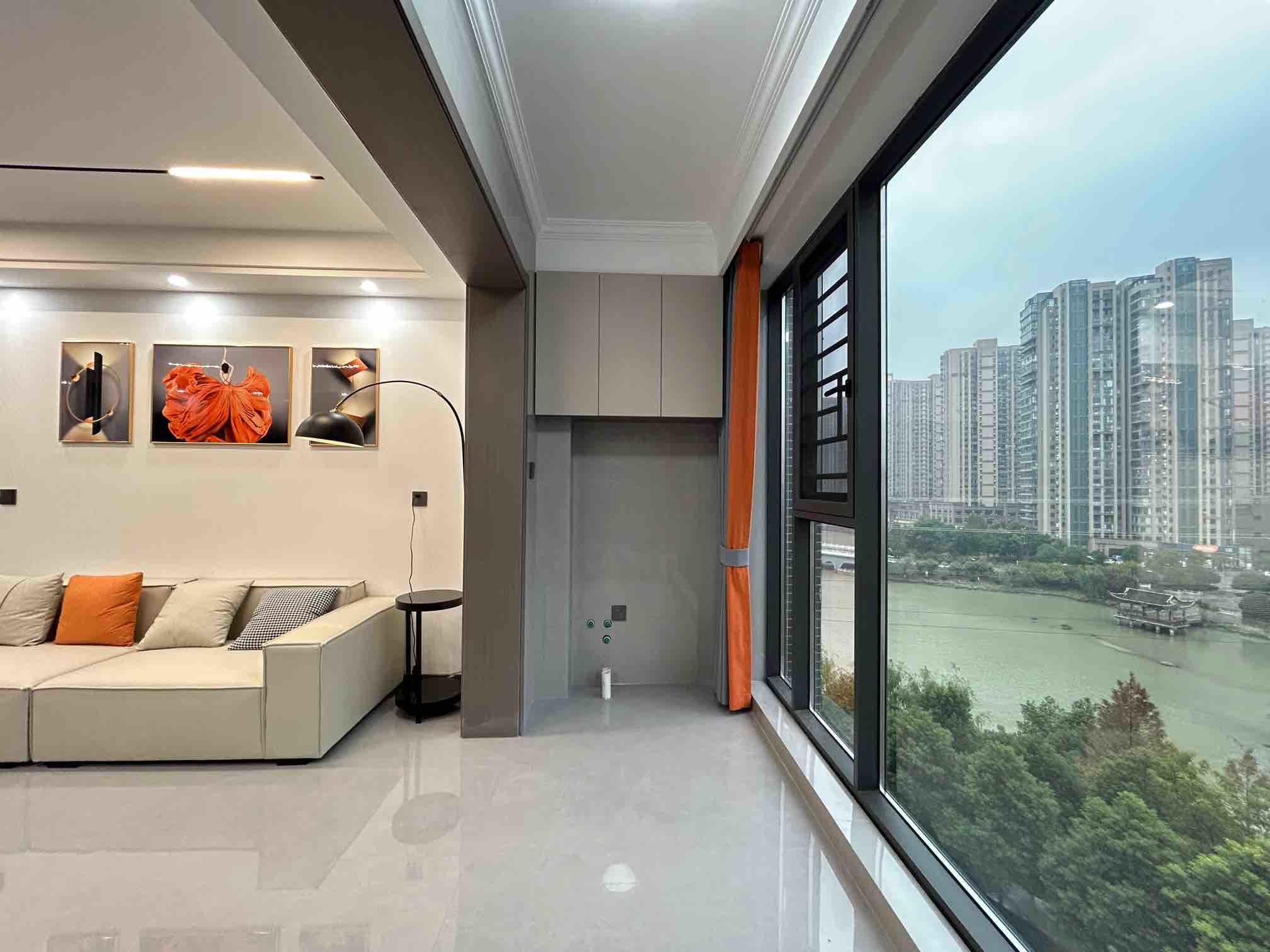 仙桃满庭春3室2厅1卫，全新精装修优价出售！机会难得！