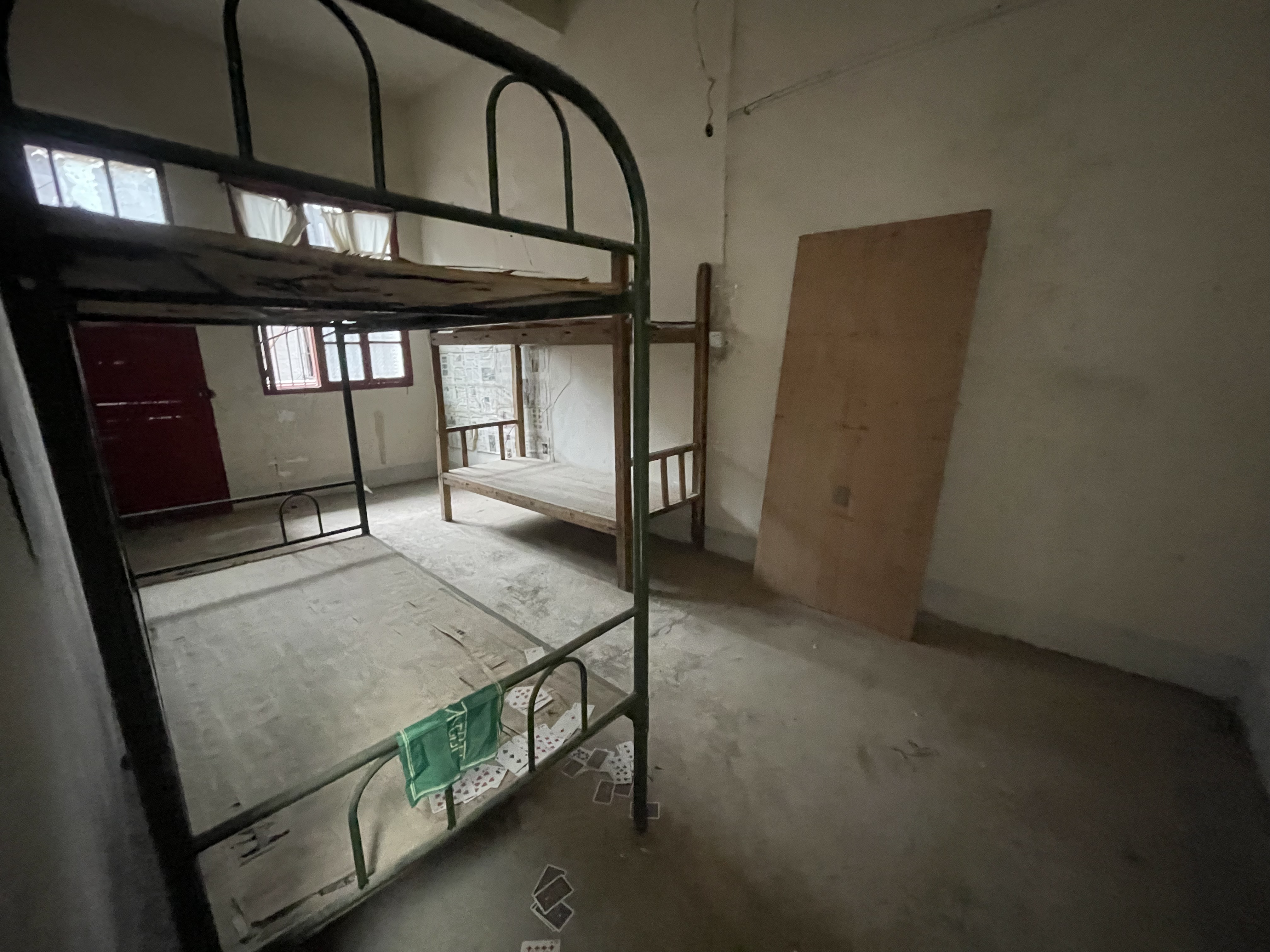 实验高中对面.建设街私房.周边配套成熟.看房方便.诚意卖