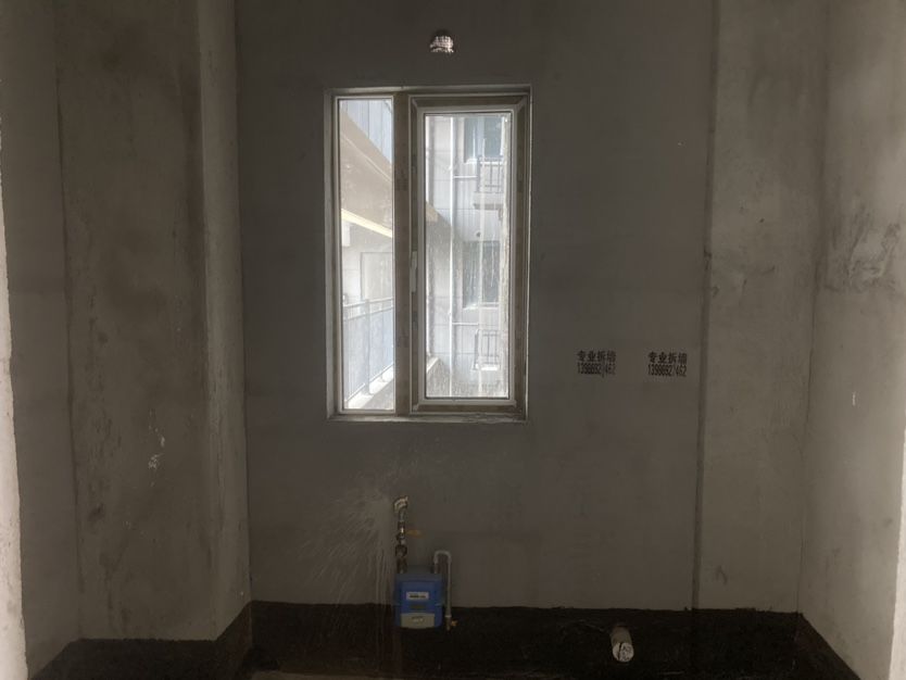 房东急卖，捡漏，森林国际北苑，全天采光，好楼层，诚心出售