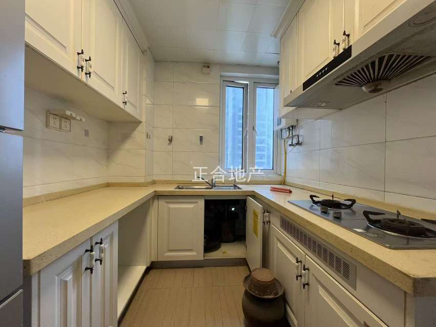 捡漏，城南，仙桃碧桂园，​精装四房，​单价5100​，诚心出售，好楼层