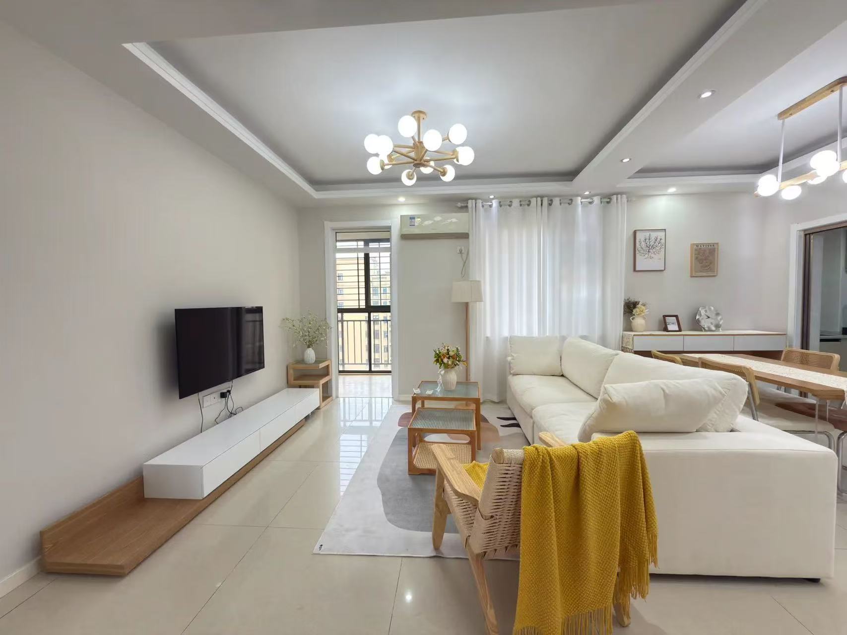 降价了，城南，森林国际城，边户，精装三房，单价5200，好楼层，下楼新二中二小