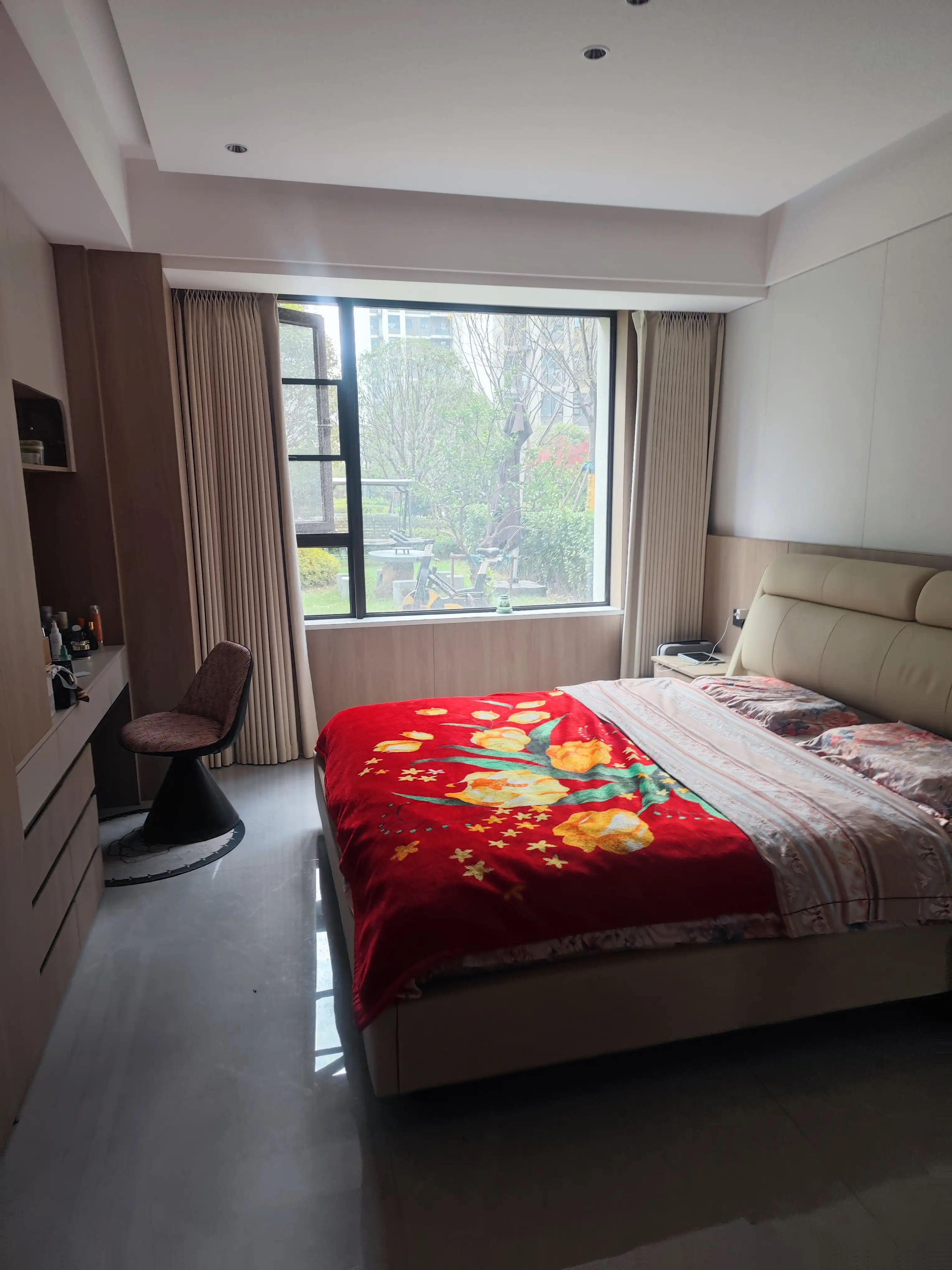 城南，吾悦稀缺豪装大平层，精装四房，成色新，诚心出售