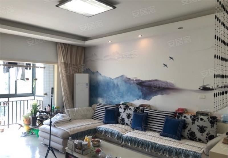 世纪雅苑精装2房，带大阳台，拎包入住，证满五，看房方便！！