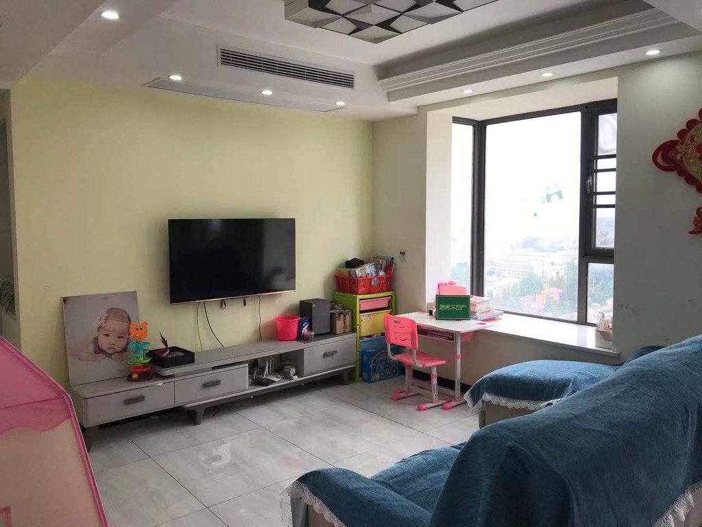 紫润尚城电梯中高楼层南北通透家具家电全送房东诚意出售看房方便