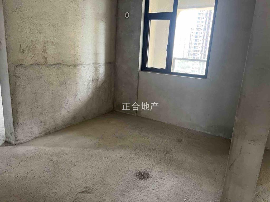 降价了，锦绣江山望府，好楼层，东边户，送车位，双阳台，三开间朝南，视野好