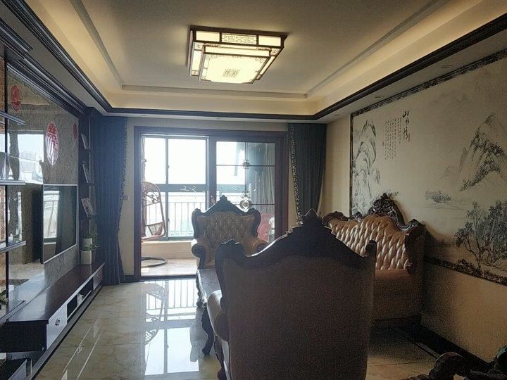 实验二小旁 电梯中间楼层 南北通透 彩光好 家电全送