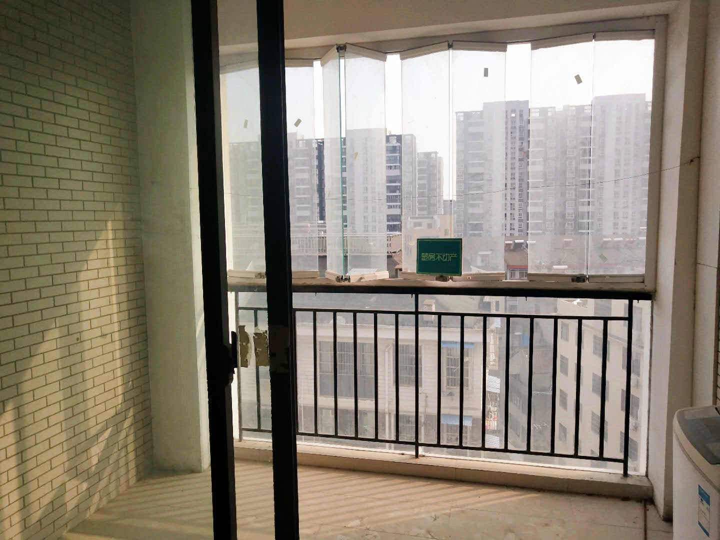 城南金诚花园简装三房毛坯价出售 看房