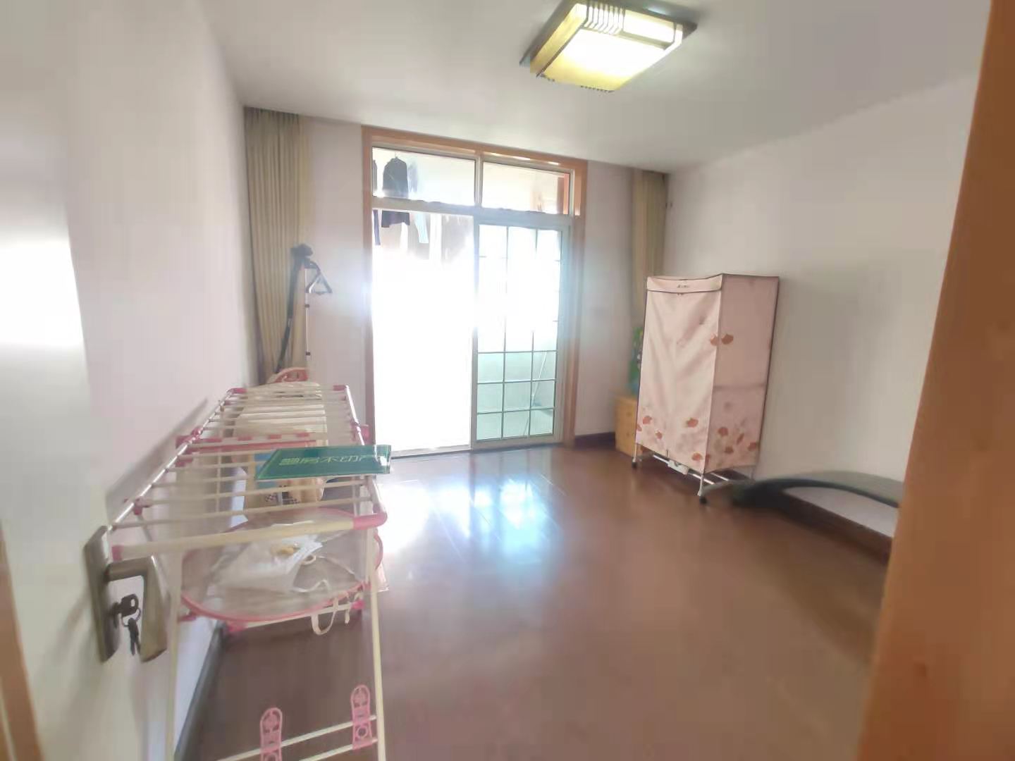 华宝芙蓉花园精装复式楼，大气复式，挑空6米，业主诚心卖