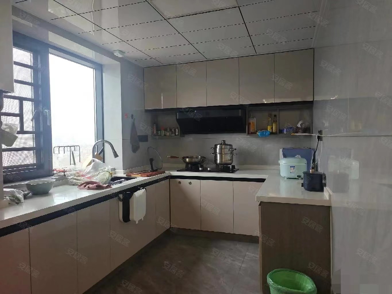 降价10w，房东亏本出，城南复式楼，单价4862，中间楼层，平层复式，非顶楼，证满二，诚心出售