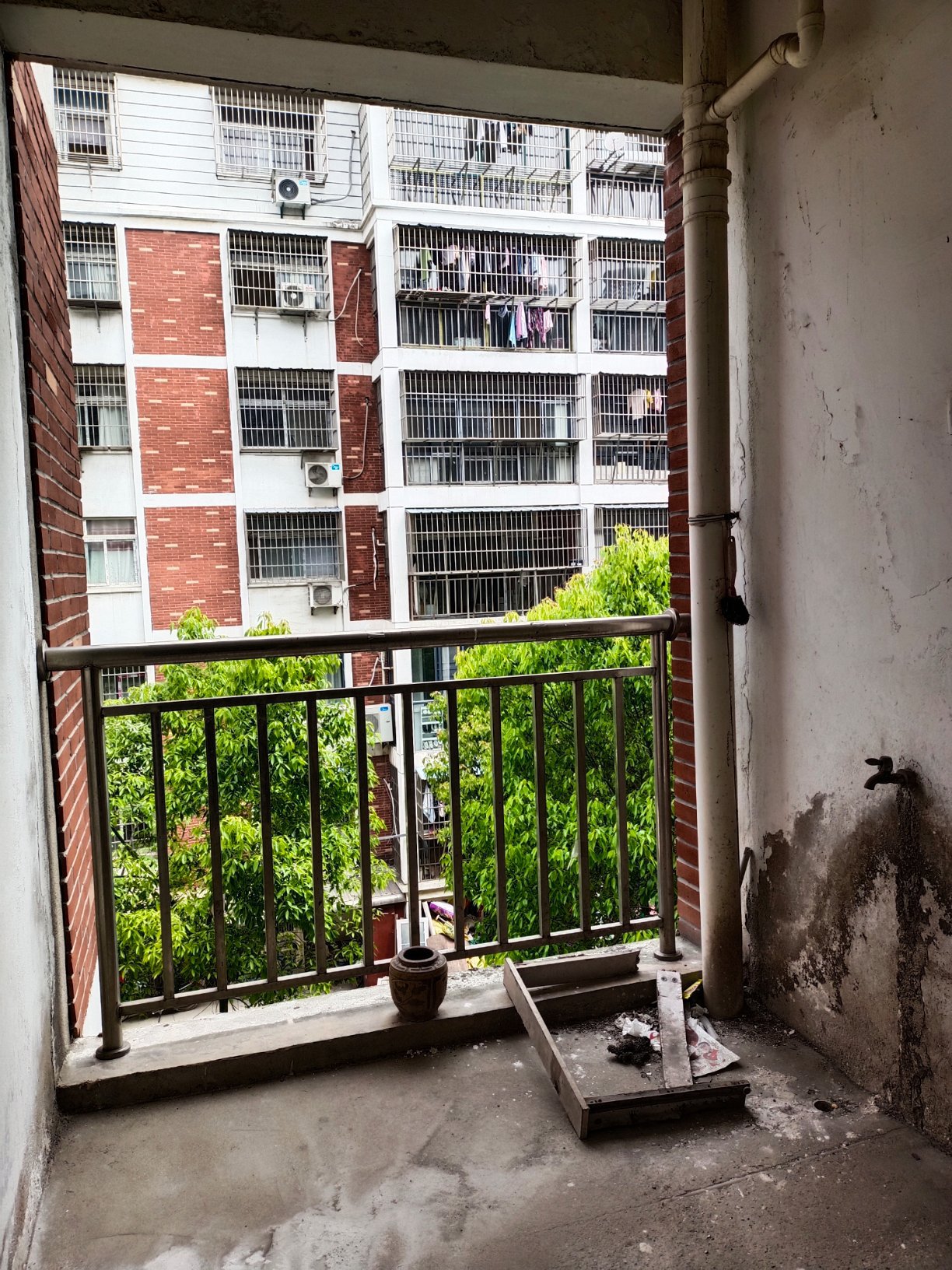 和平 旁，万人小区，配套设施齐全