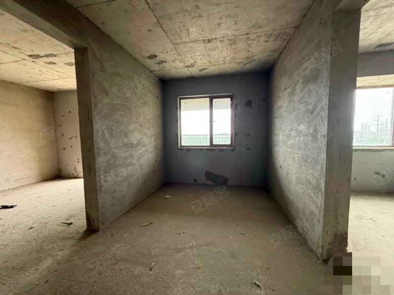 411，捡漏，锦华手府，电梯好楼层六楼，三房，证件满二年，南北通透