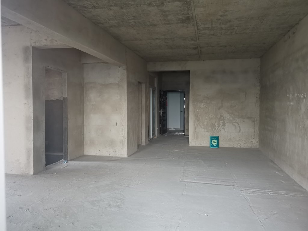 特价房南城新区 都市高尔夫 一手新房 单价低 可以贷款 看房方便 交通出行方便！