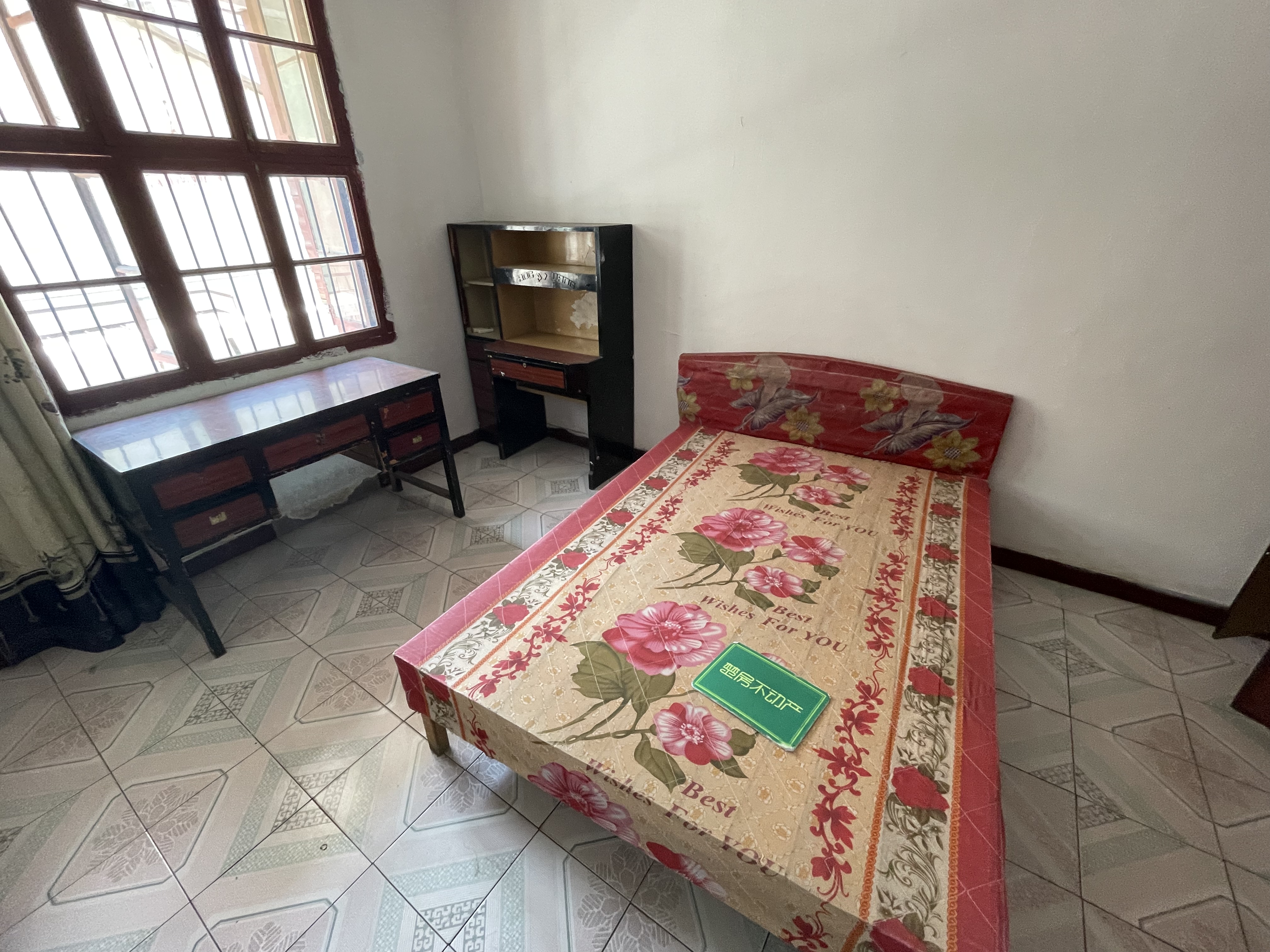 新华印务宿舍老三中正对面步梯好楼层 房养老陪读很方便