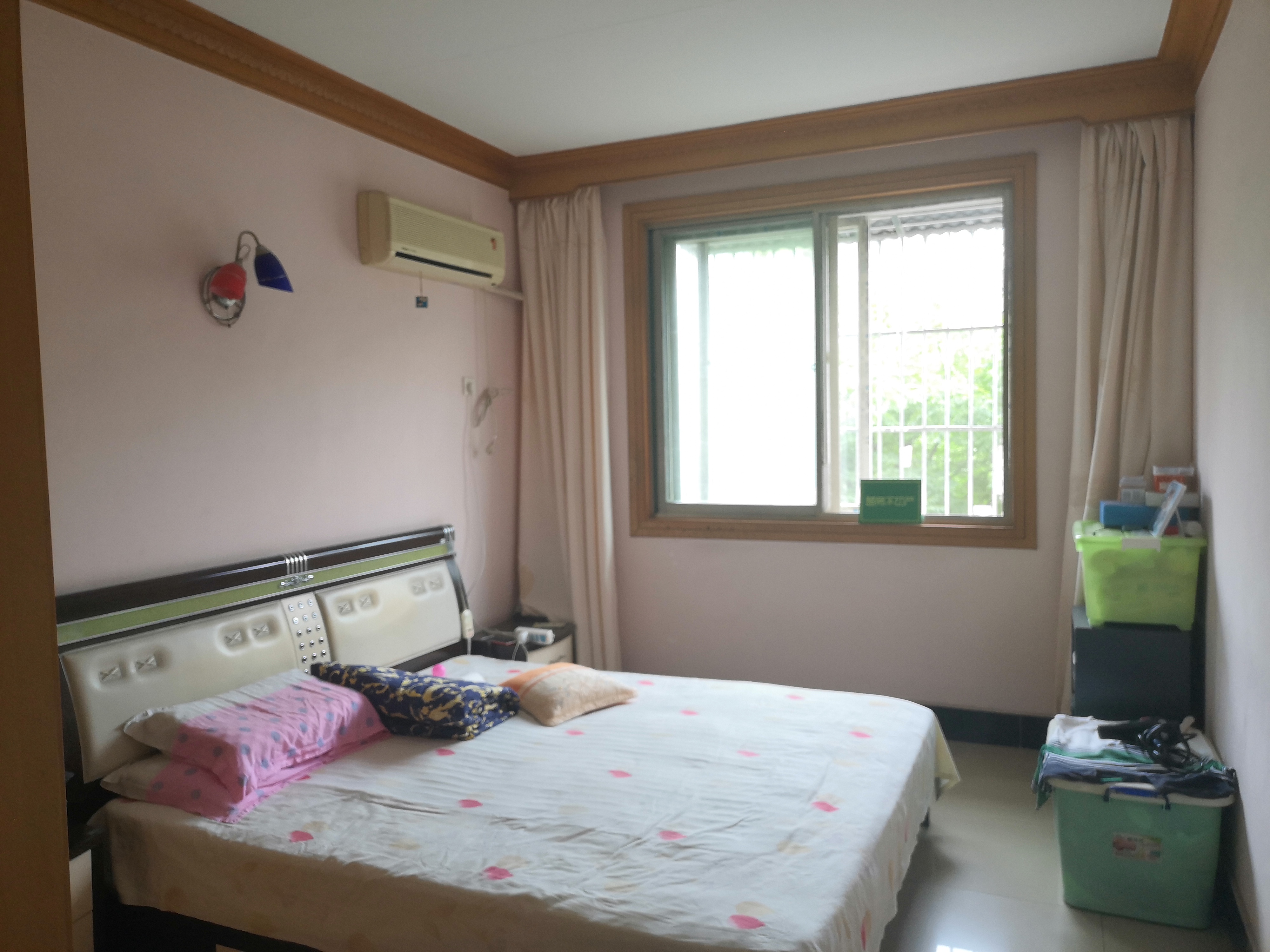 仙桃大道武商商圈富融大厦旁桃苑楼181平大四房四房朝南大阳台适合大家庭居住