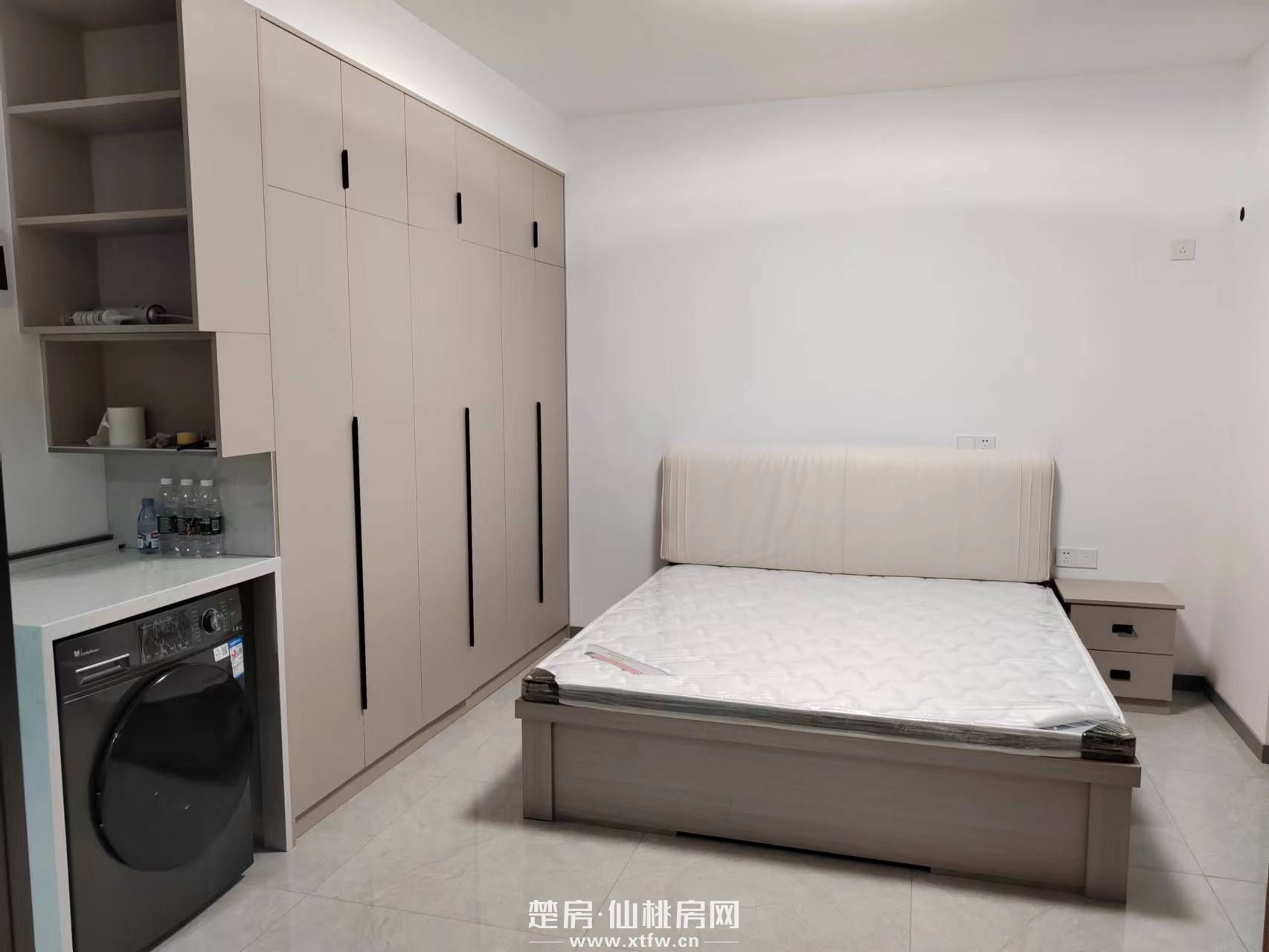 城市广场精装修，家电水电气齐全，电梯直达单间出租