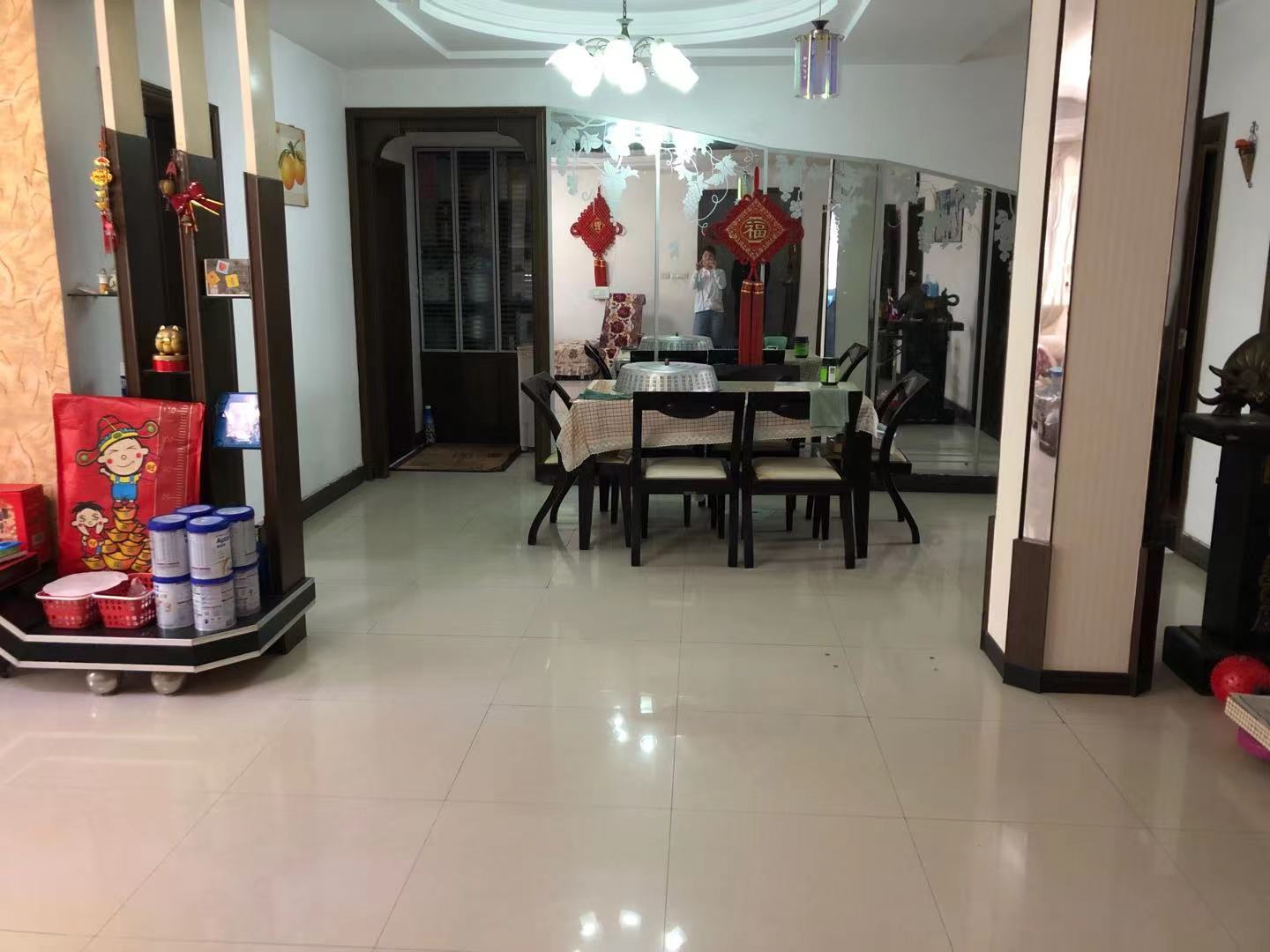 花源酒店旁边粮仪小区精装大三房家里成色新南北通透周边生活方便步梯逛商城