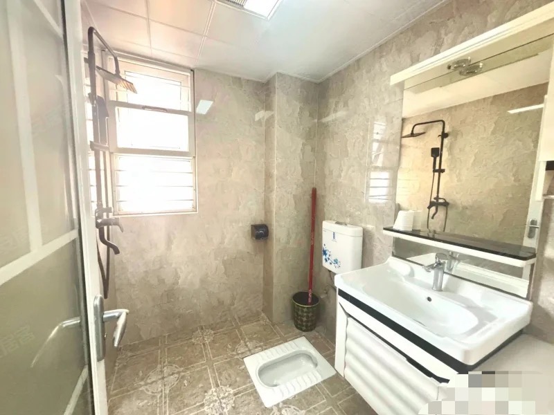 374，捡漏，满庭春，电梯中间楼层，两房，楼下仙桃晓学，上新三中，带供暖