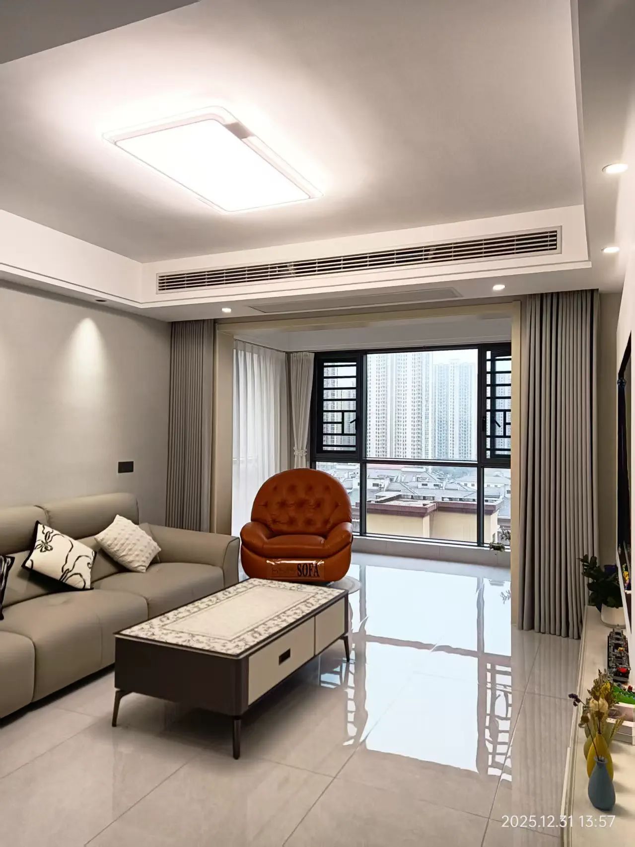 城南新城壹号五期精装三房，99新，没怎么住